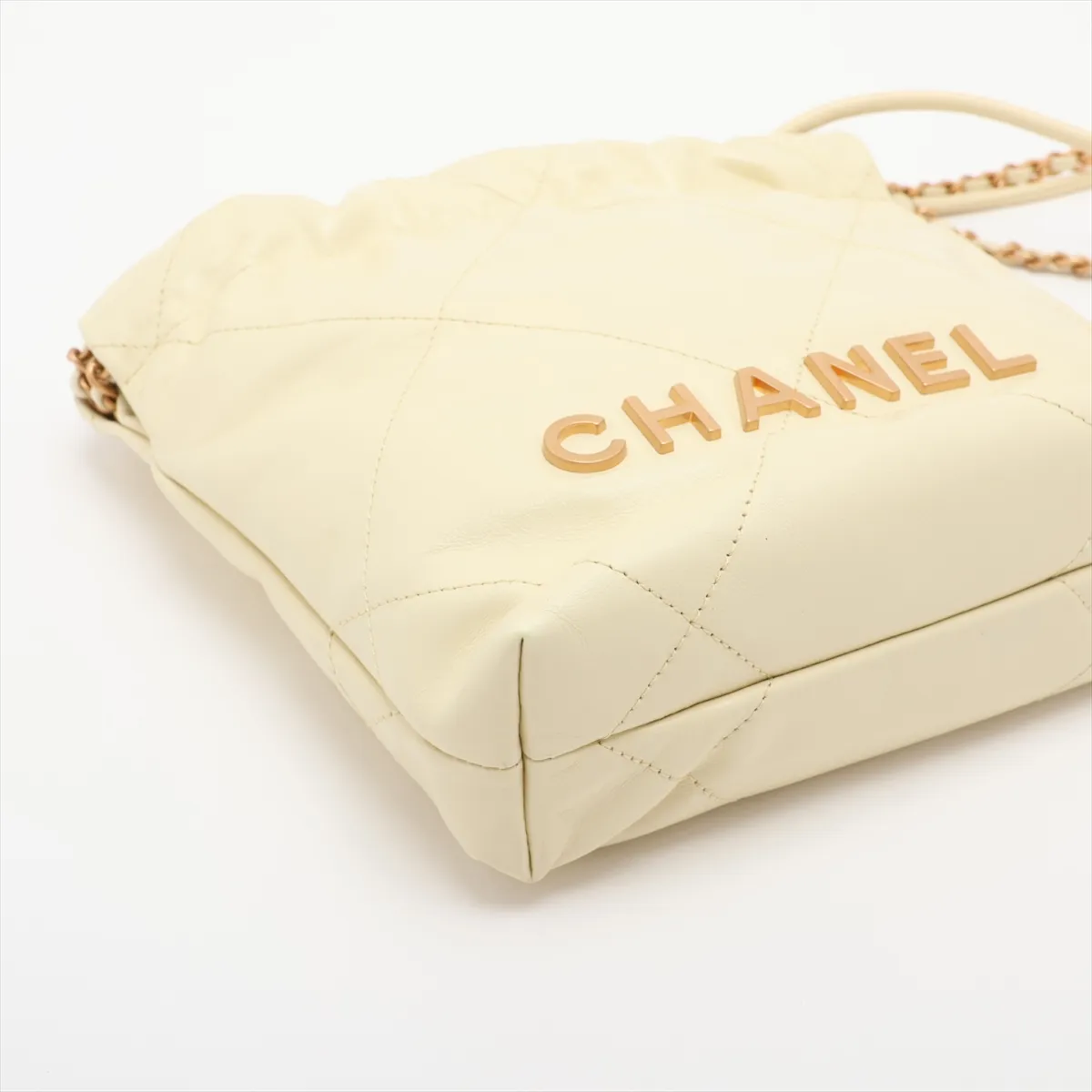 22 Mini Shiny Calfskin Chain Shoulder Bag Yellow Gold Hardware J4CH5TNH Random Plate — view 4