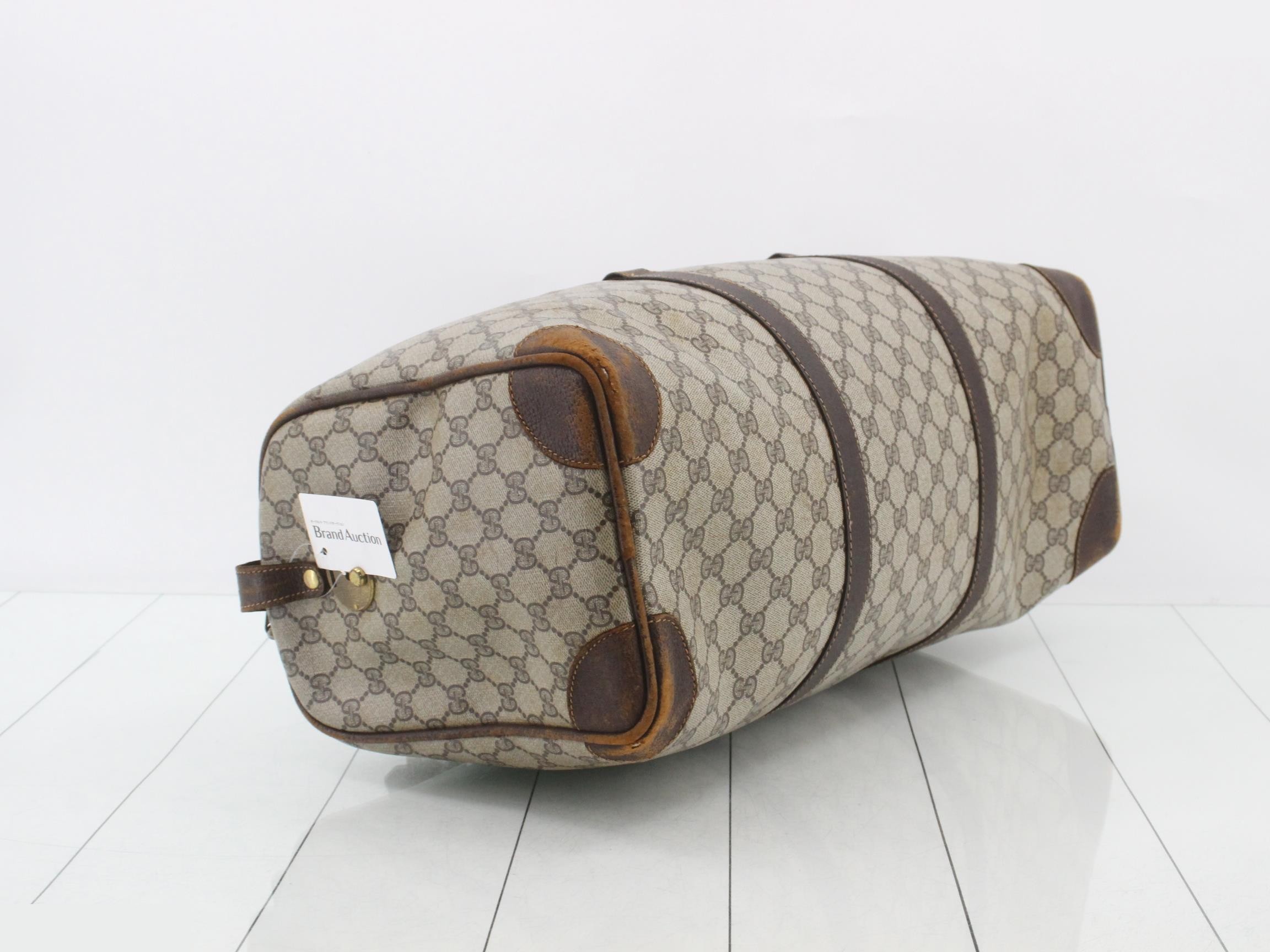 Vintage Gucci Boston bag, brown/beige, with two keys. — view 5