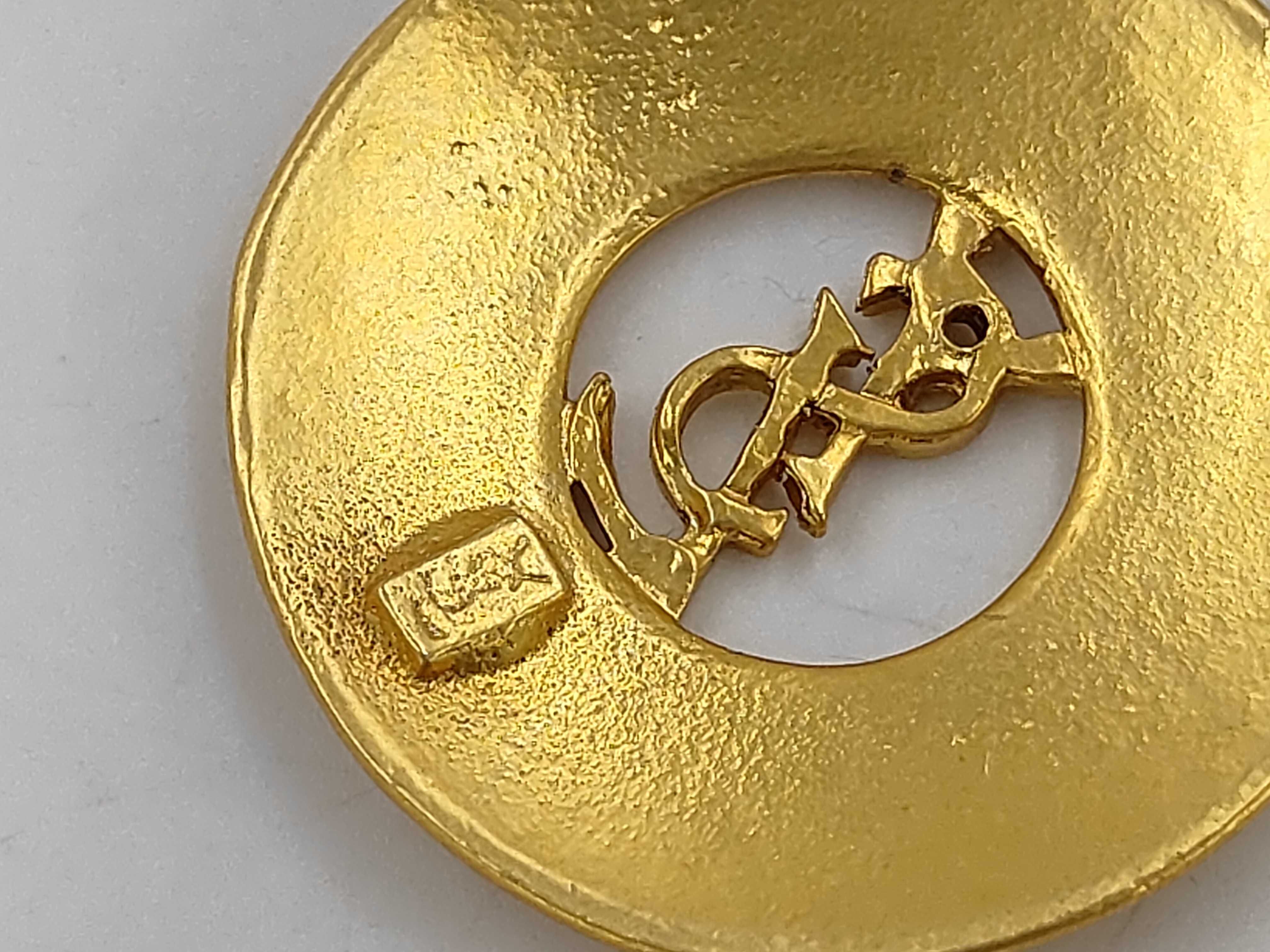 Necklace — view 3