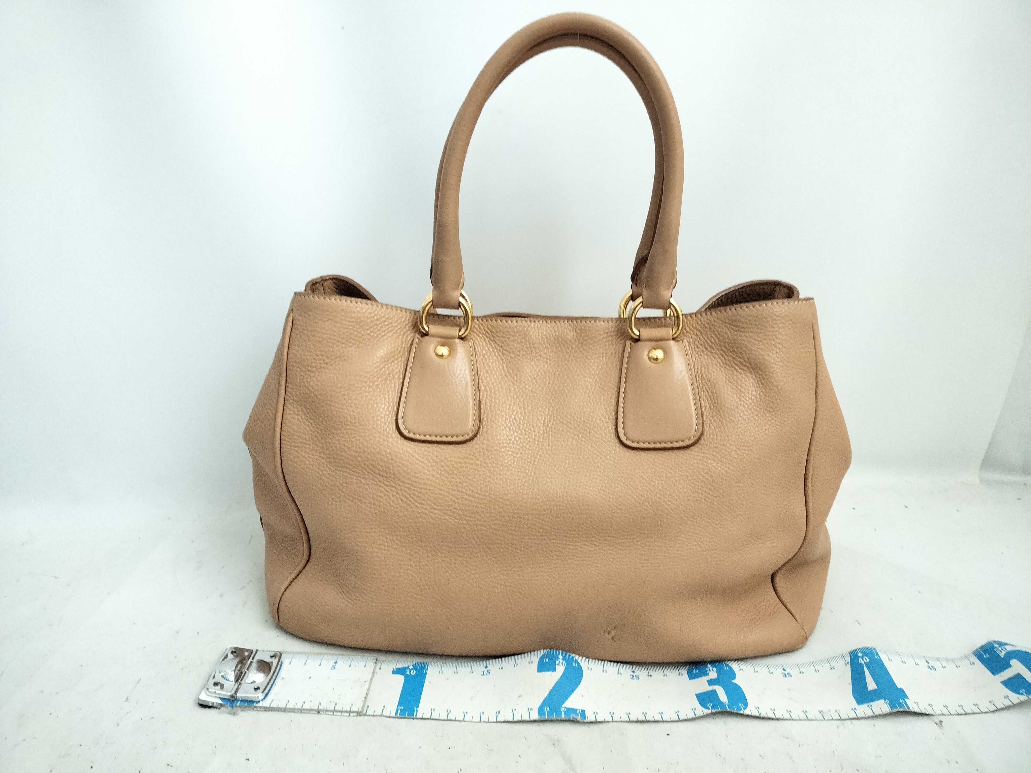 Vitello Daino Leather 2-Way Tote Bag, Beige Tote Bag — view 2