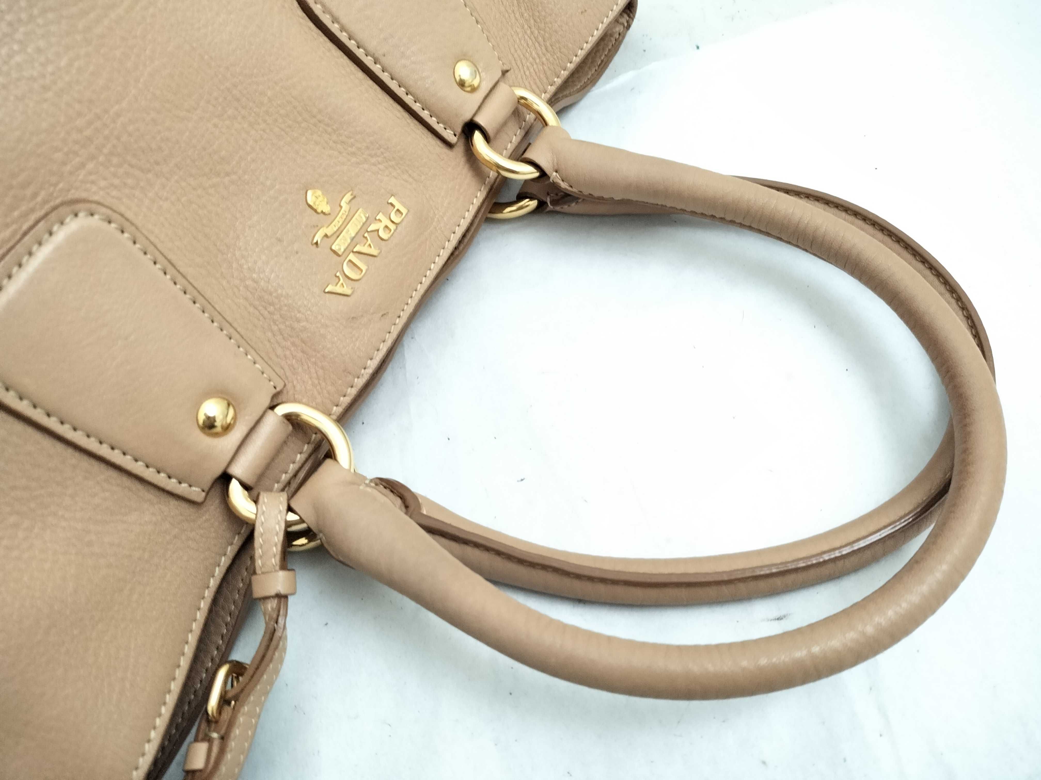 Vitello Daino Leather 2-Way Tote Bag, Beige Tote Bag — view 3