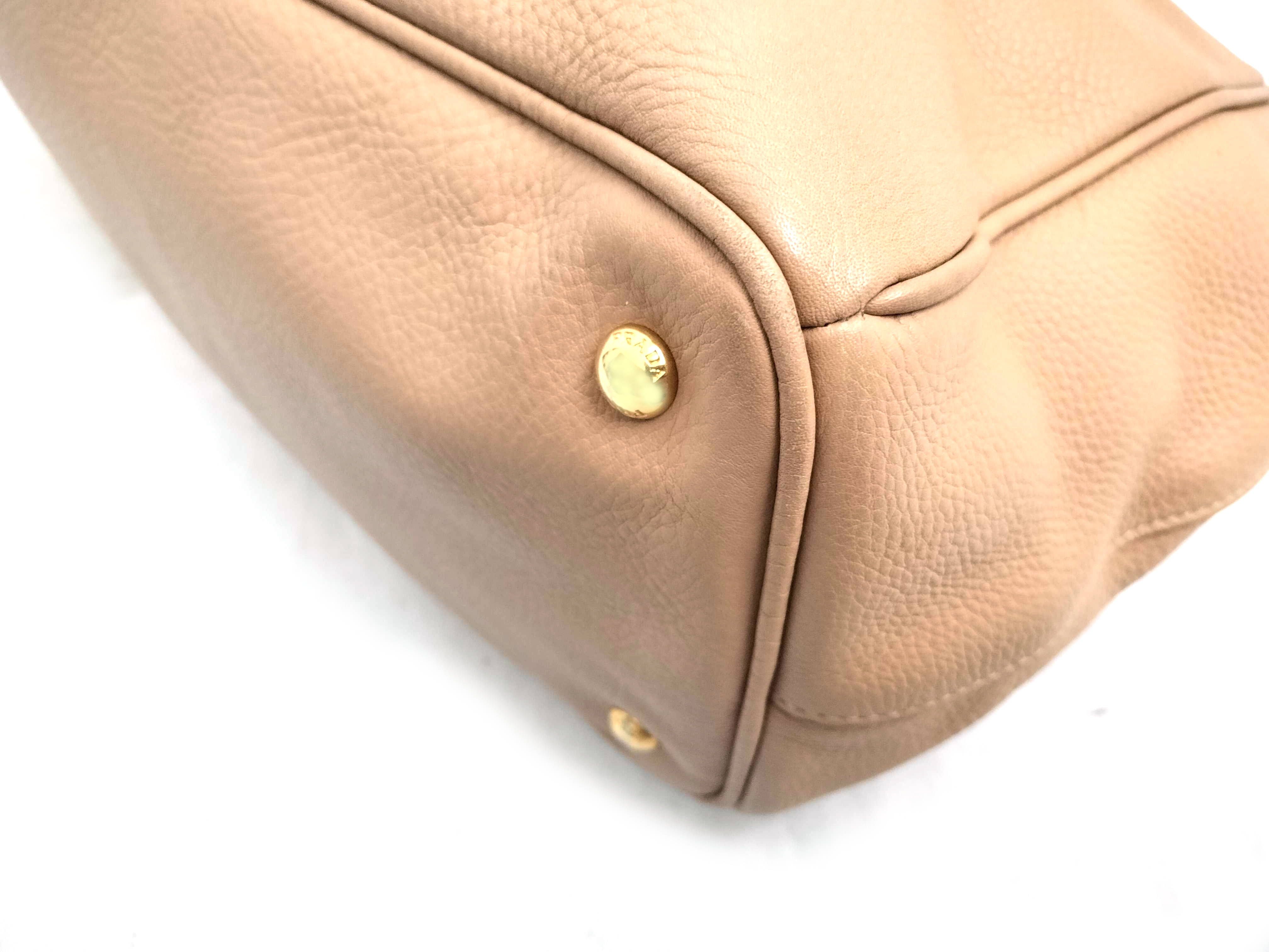 Vitello Daino Leather 2-Way Tote Bag, Beige Tote Bag — view 6