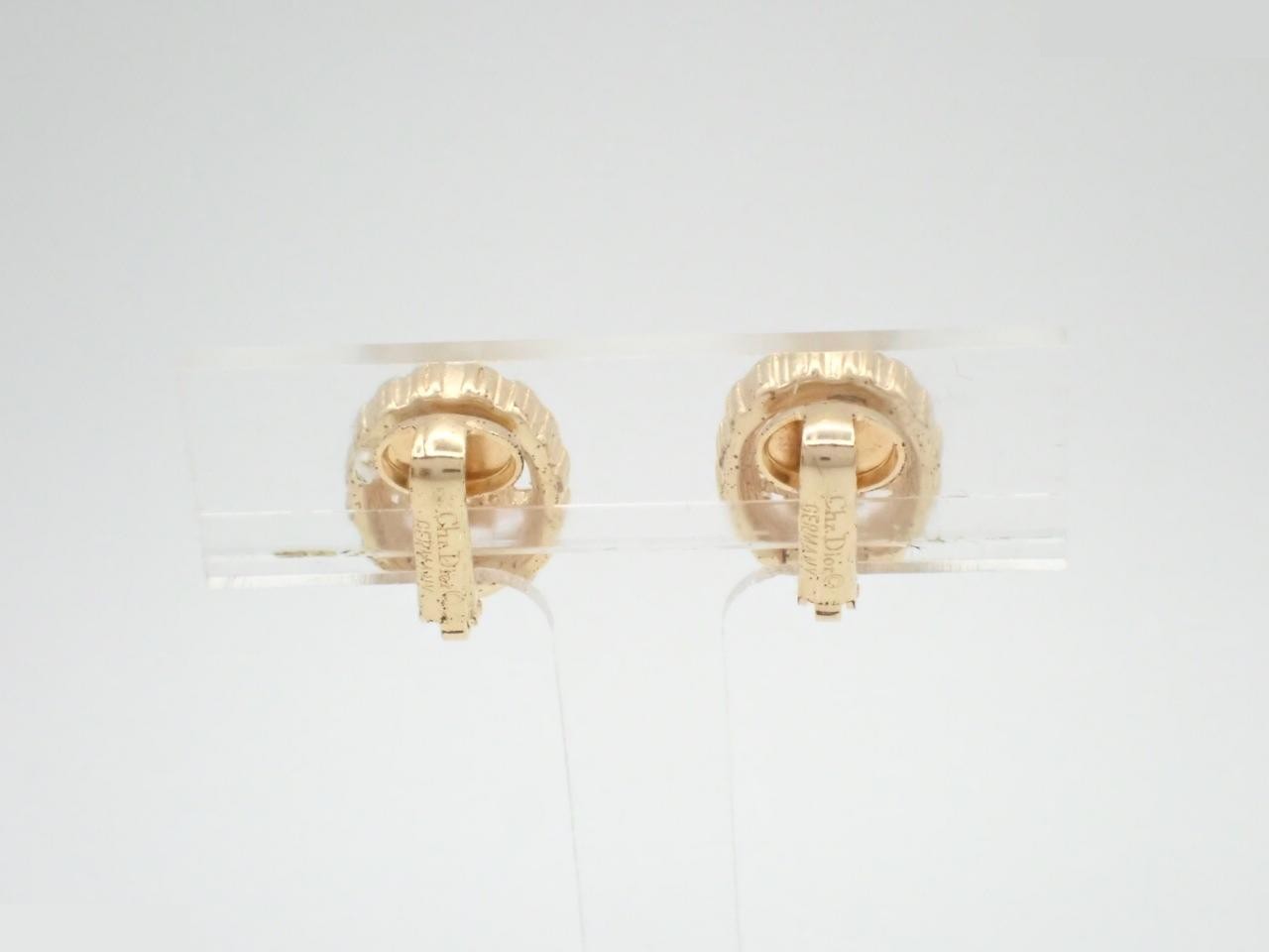Other lines: Precious metals and earrings — view 2