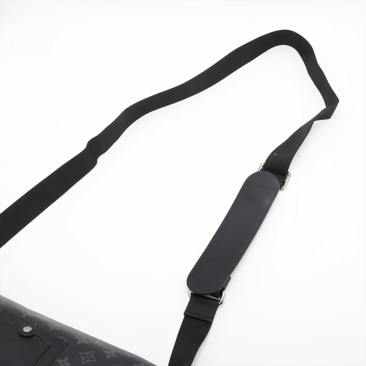 Monogram Eclipse Messenger Voyage PM M40511 FO2188 Black — view 5