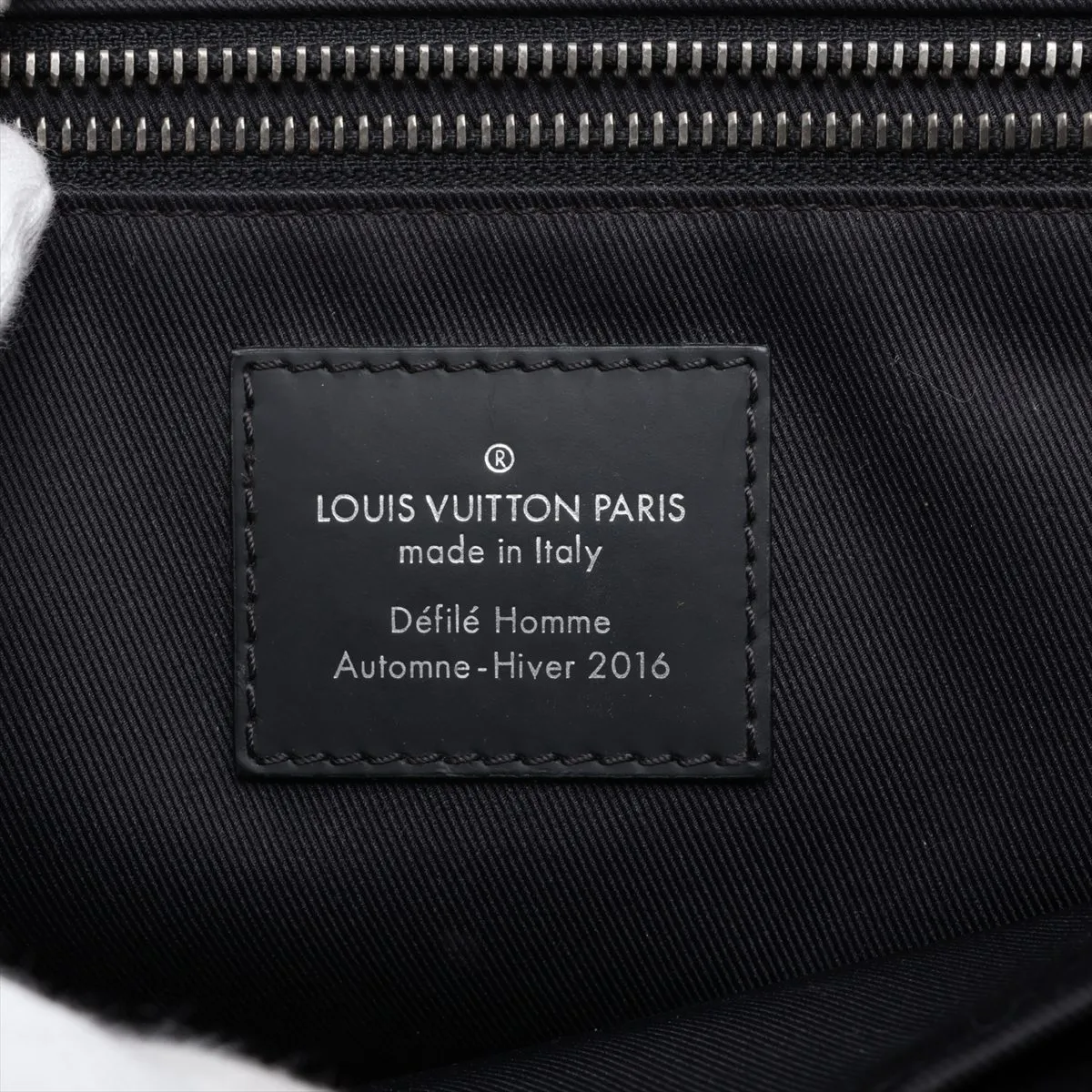 Monogram Eclipse Messenger Voyage PM M40511 FO2188 Black — view 8