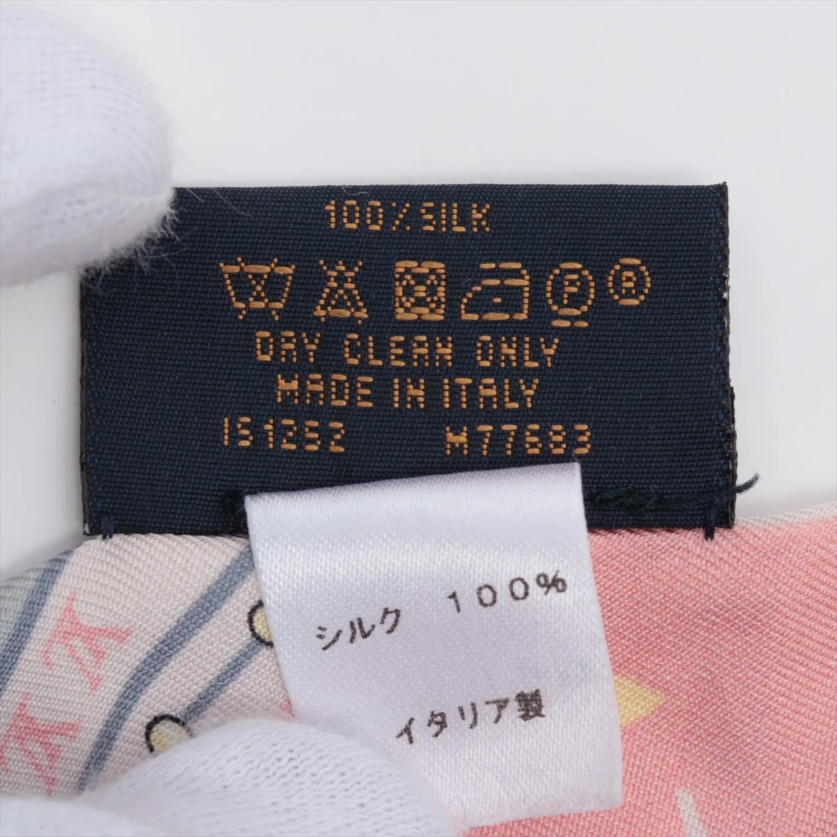 M77683 IS1252 Scarf Silk Pink — view 4