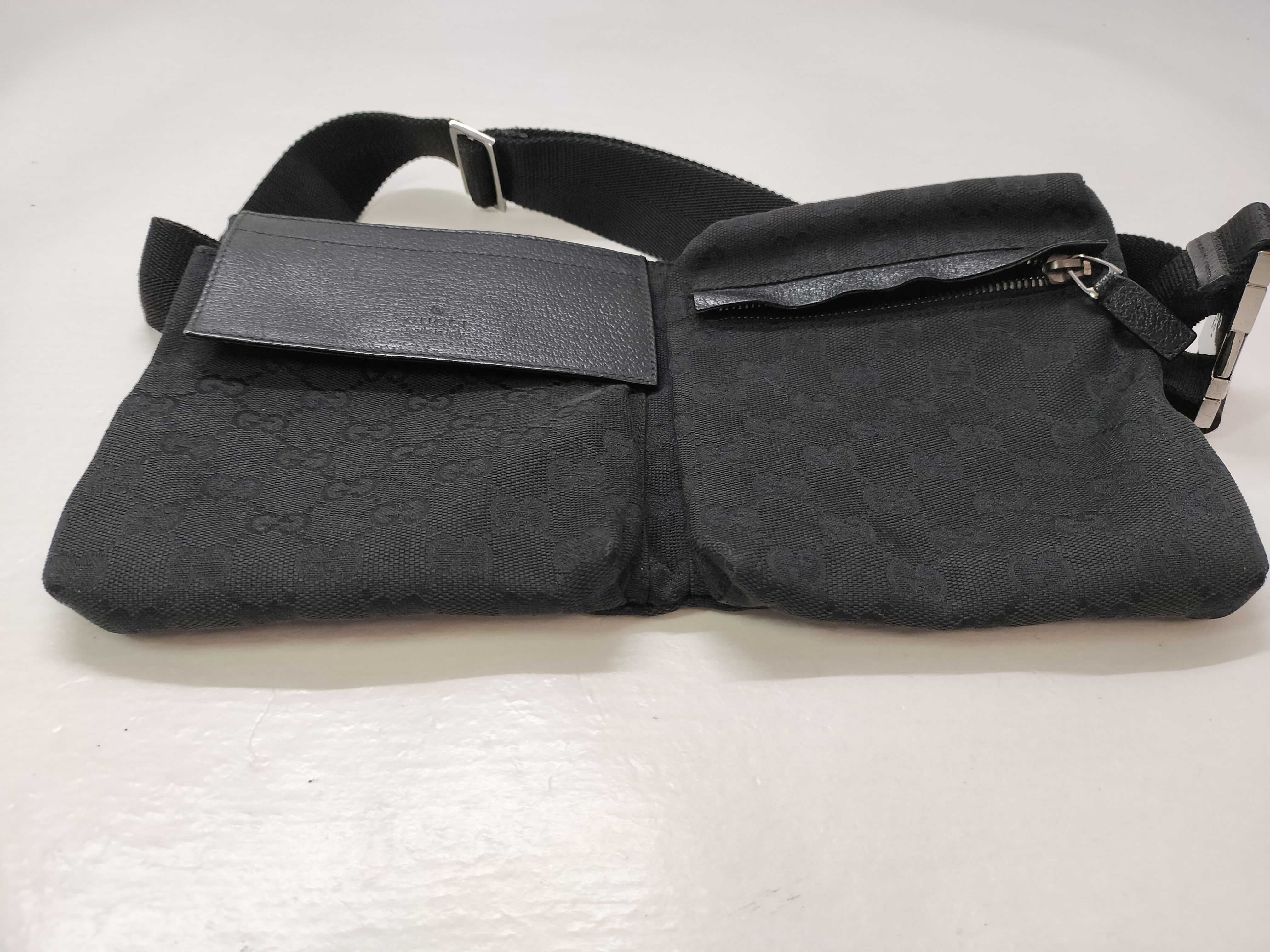 GG Canvas Shoulder Bag — view 14