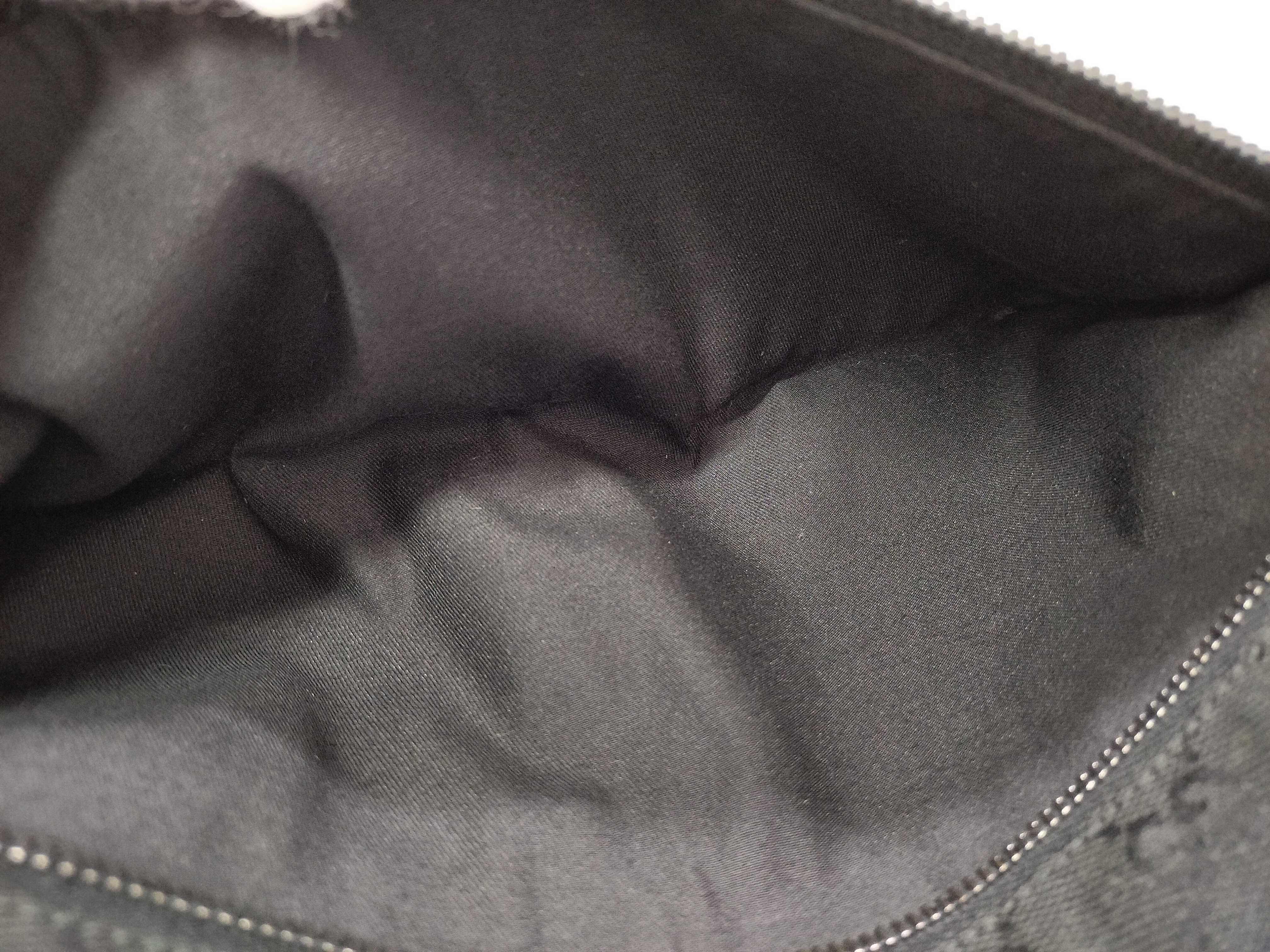 GG Canvas Shoulder Bag — view 8