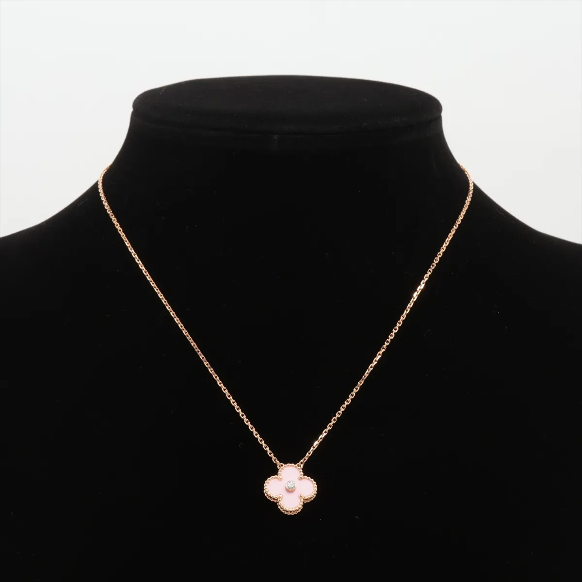 Vintage Alhambra Sable Diamond Necklace 750 (PG) 6.4g JE524291 Sable — view 5