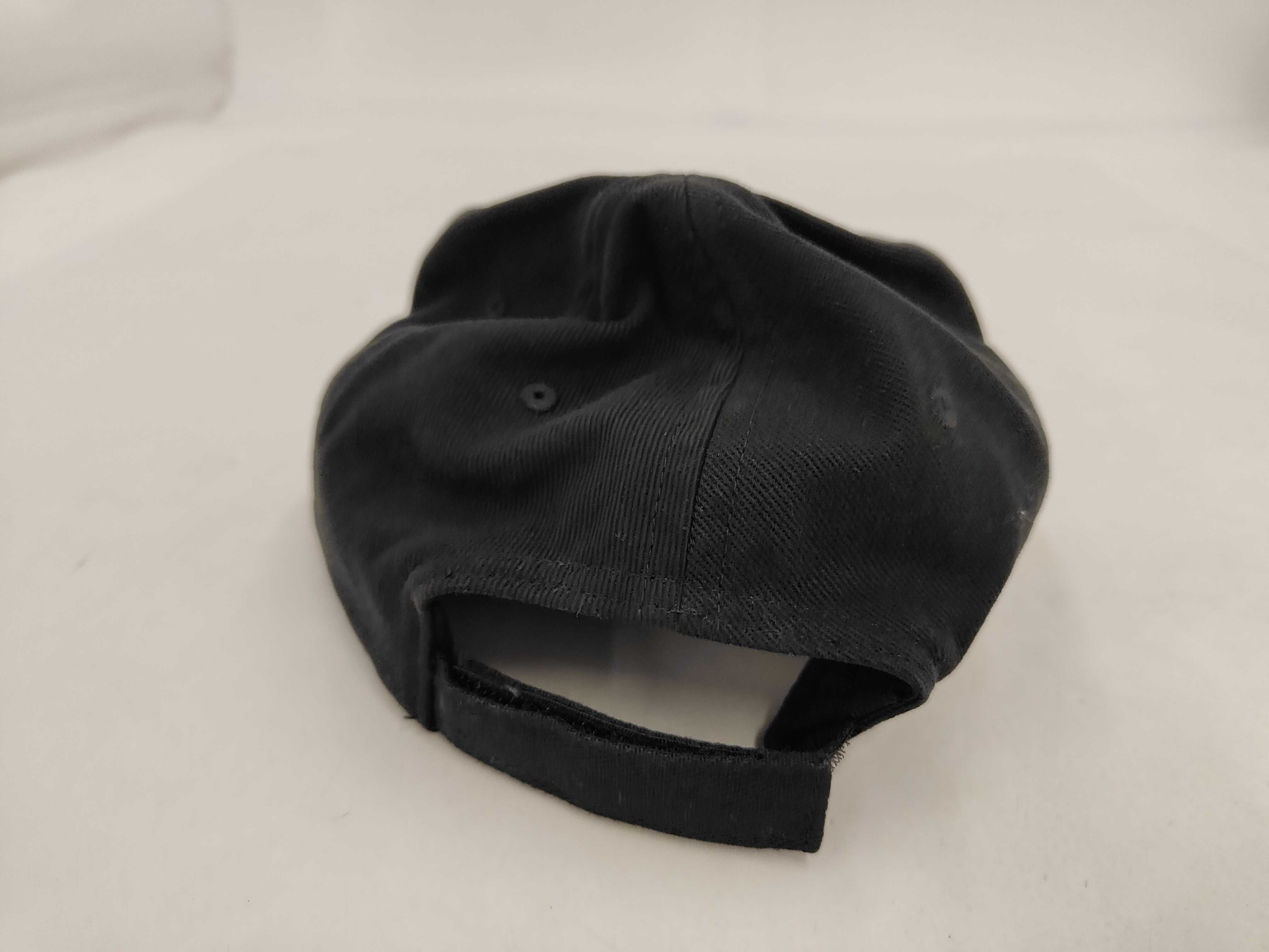hats and other accessories — view 3