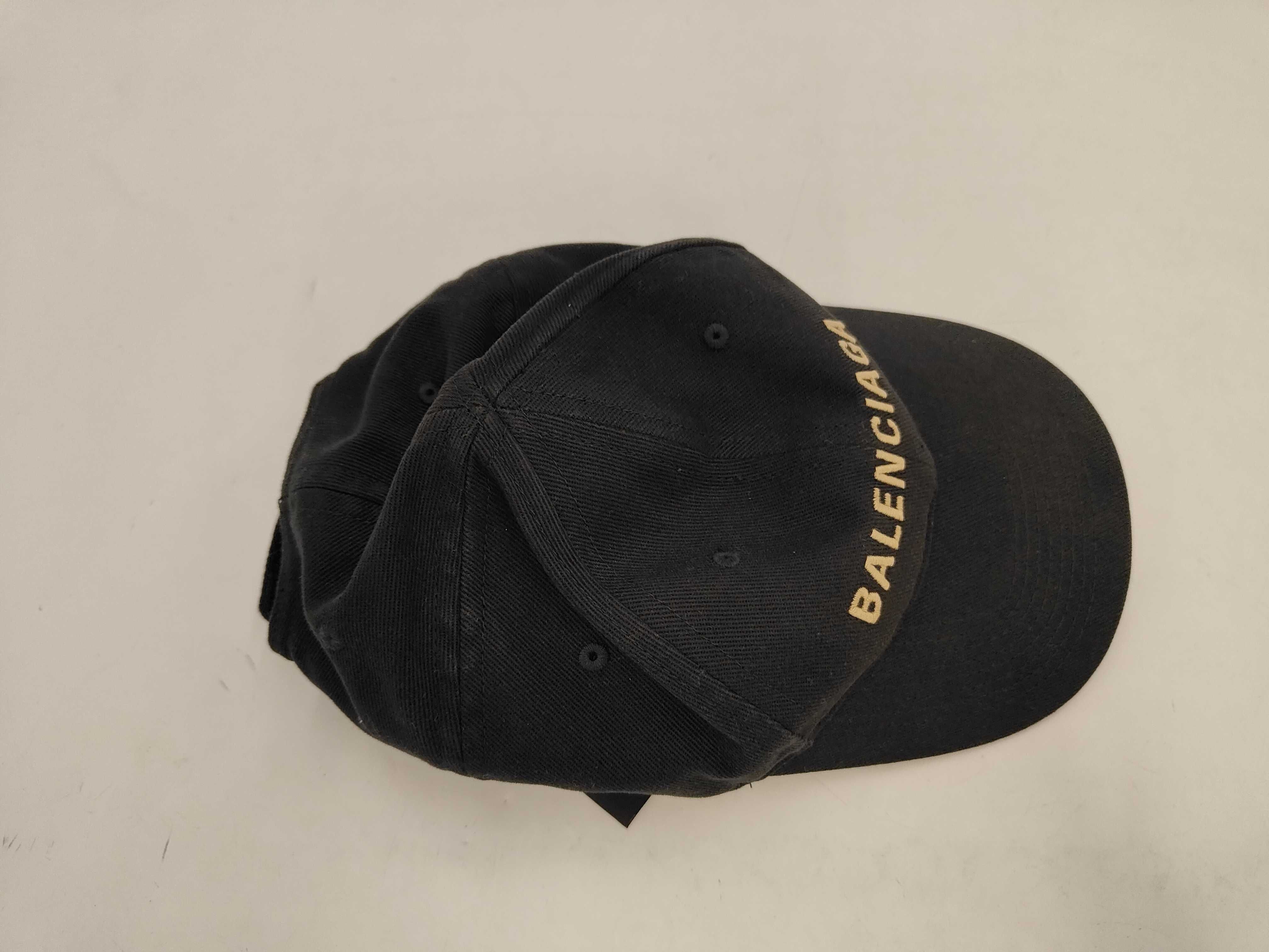hats and other accessories — view 5