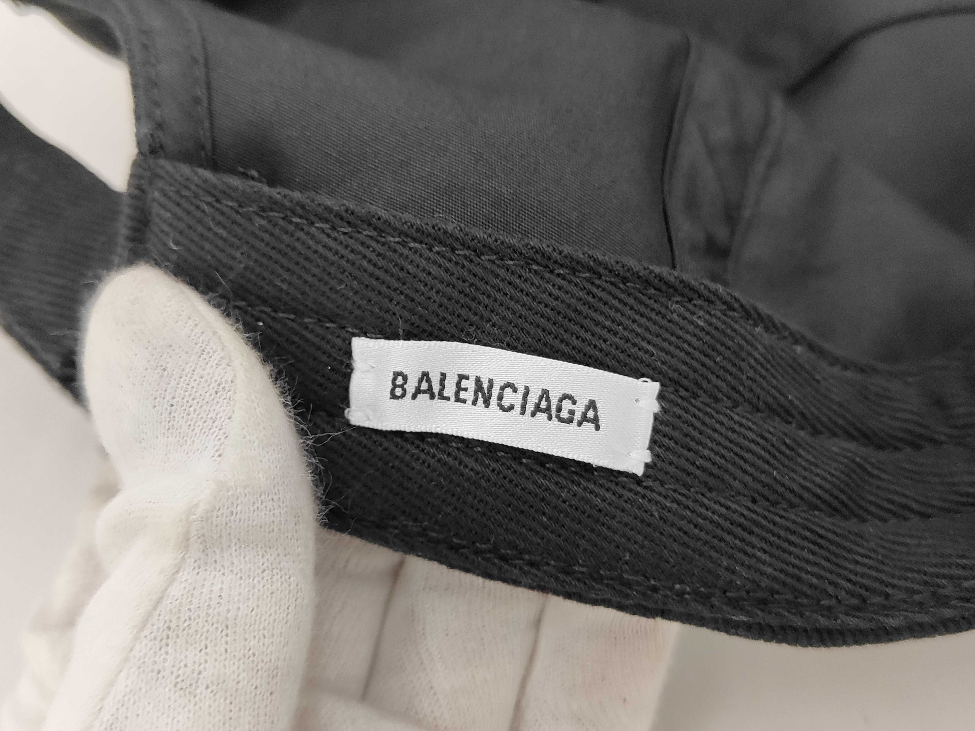 hats and other accessories — view 7