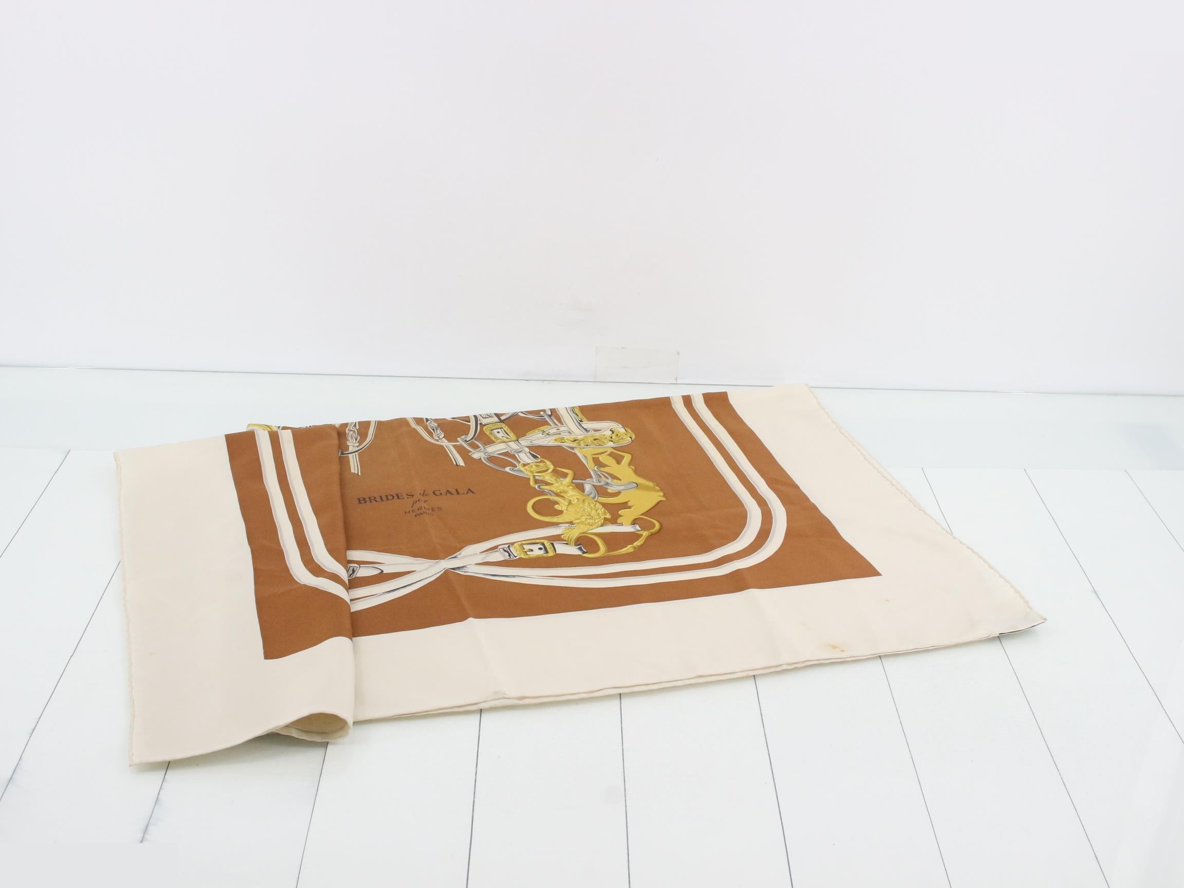 Carré 90 Brides de Gala Scarf — view 3