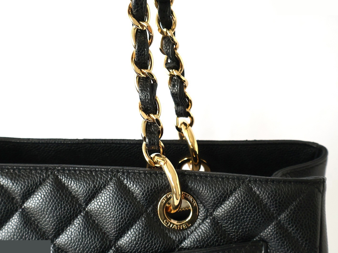 Caviar Skin GST Chain Tote Bag, Black — view 9