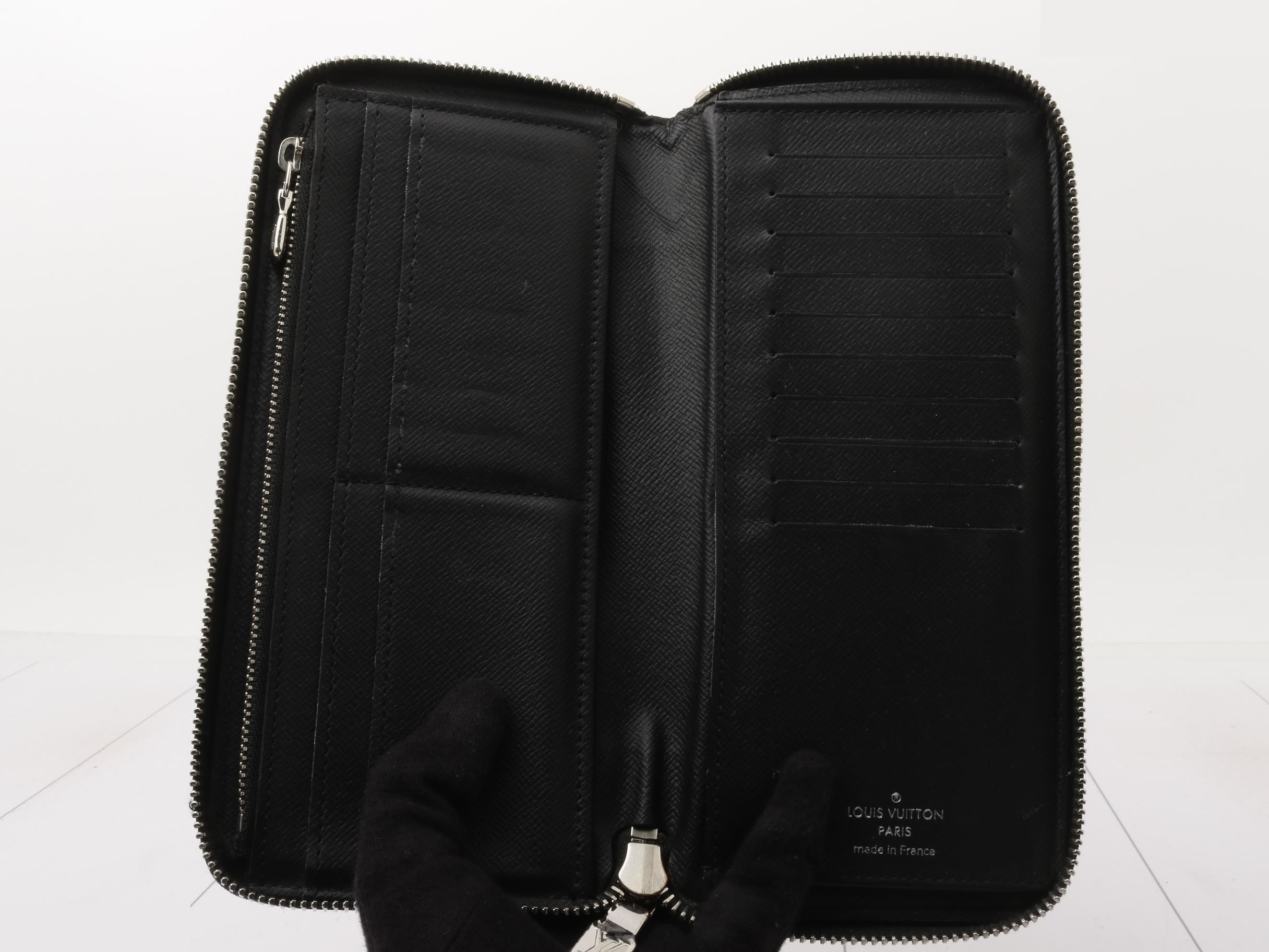 zippy wallet vertical — view 4