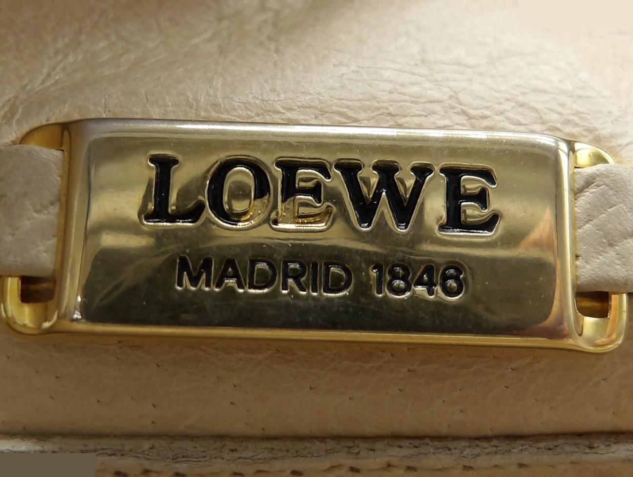 handbag, vintage, gold hardware — view 4