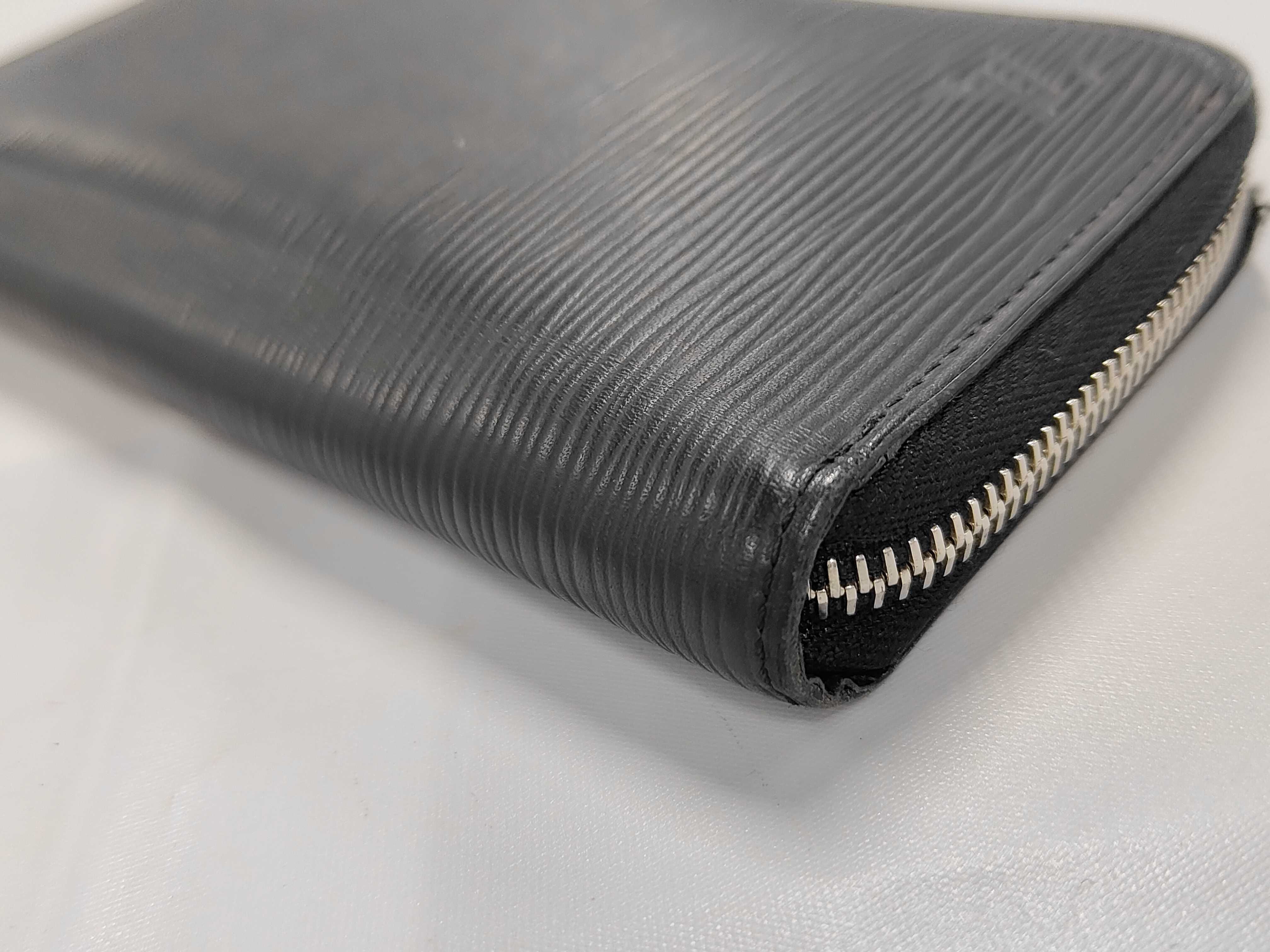 Epi Zippy Wallet Vertical Noir CA1119 Wallet — view 4