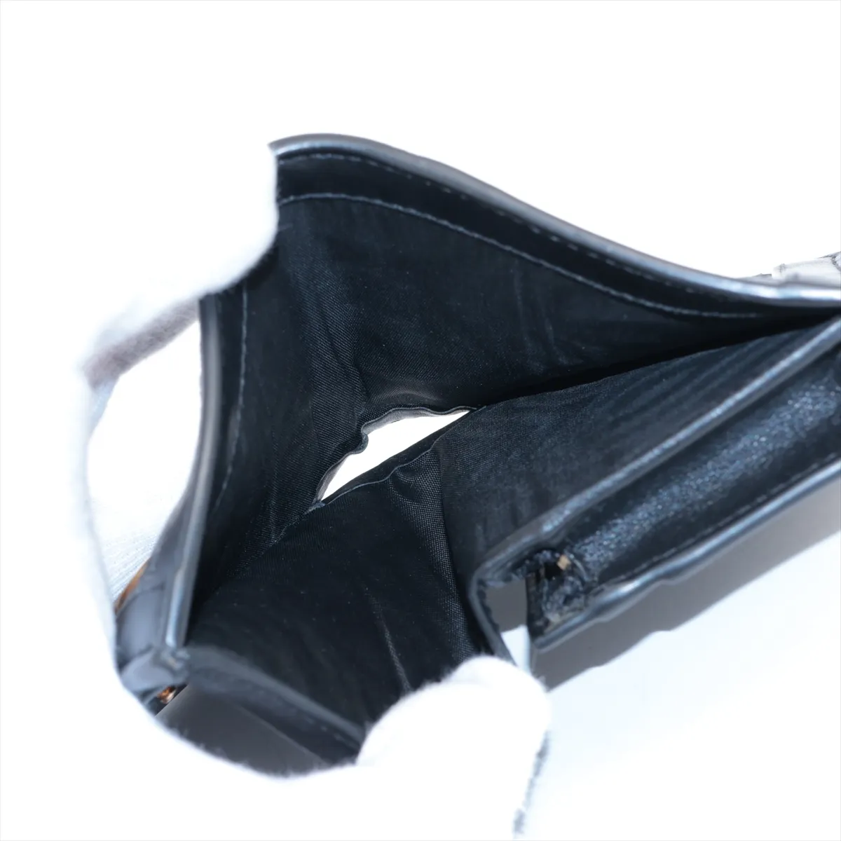 GG Matelasse 723786 Leather Compact Wallet Black — view 4