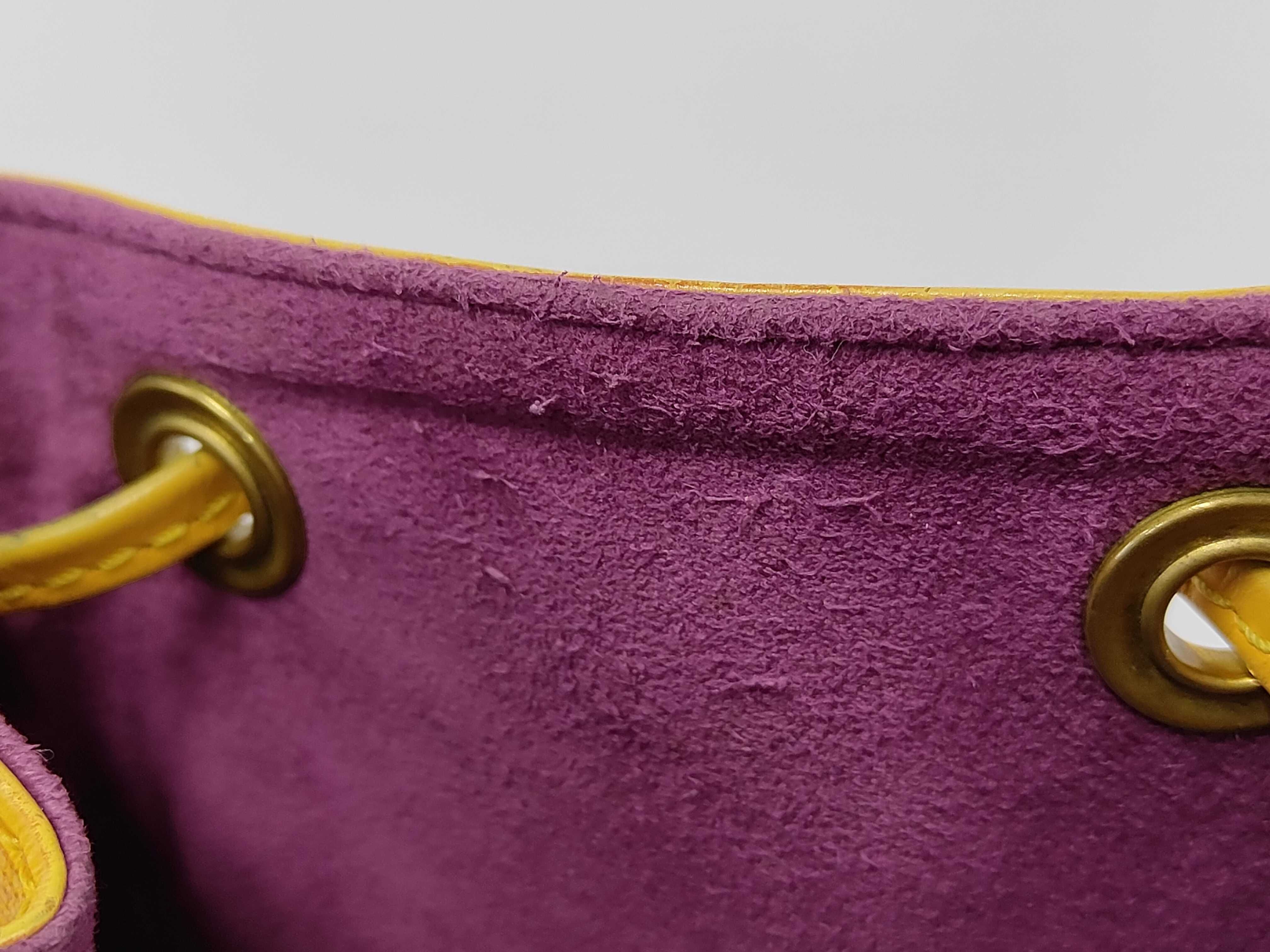 Epi Petit Noé Lilac Shoulder Bag — view 9