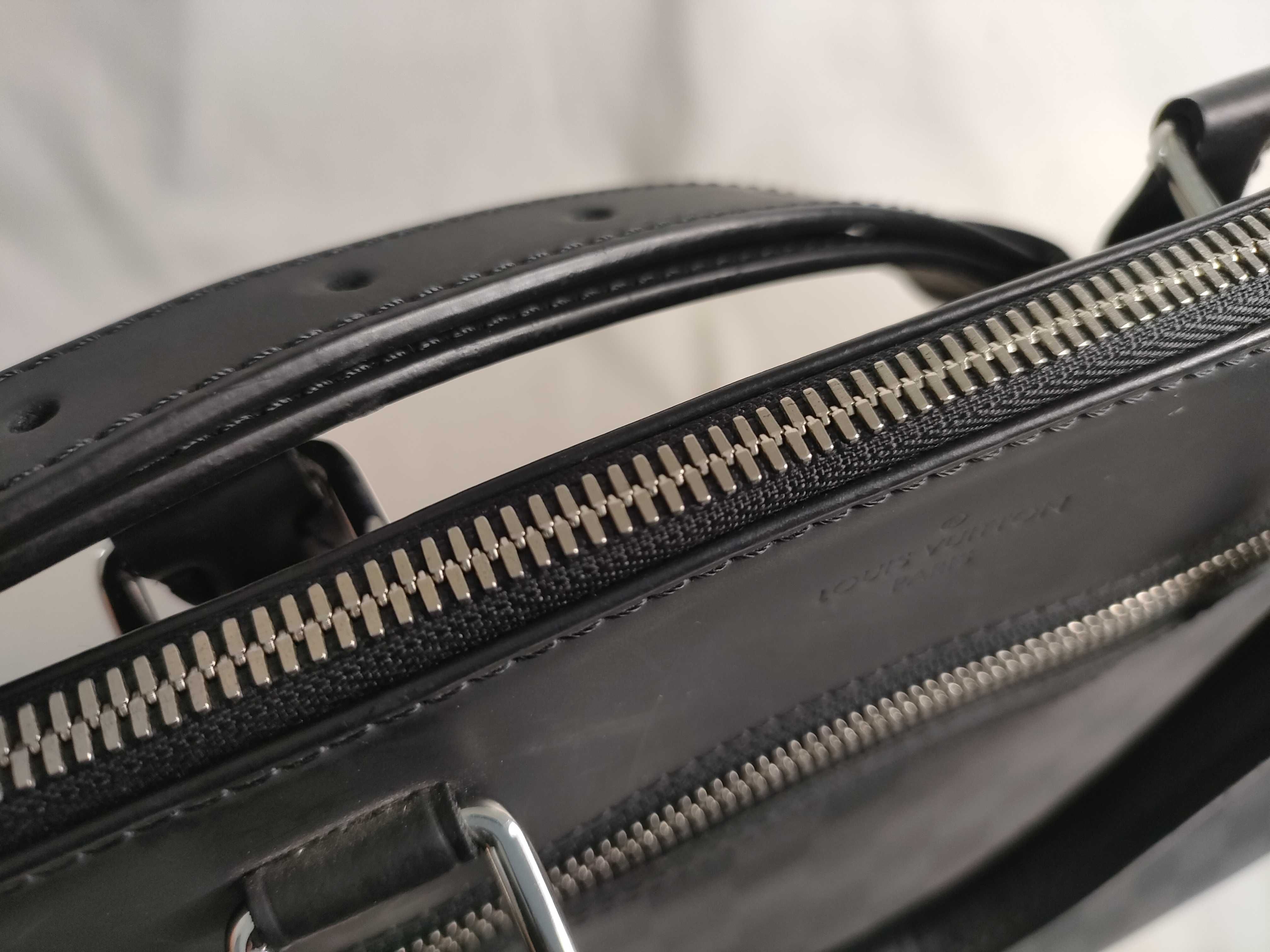 Damier Graphite Louis Vuitton Handbag — view 9