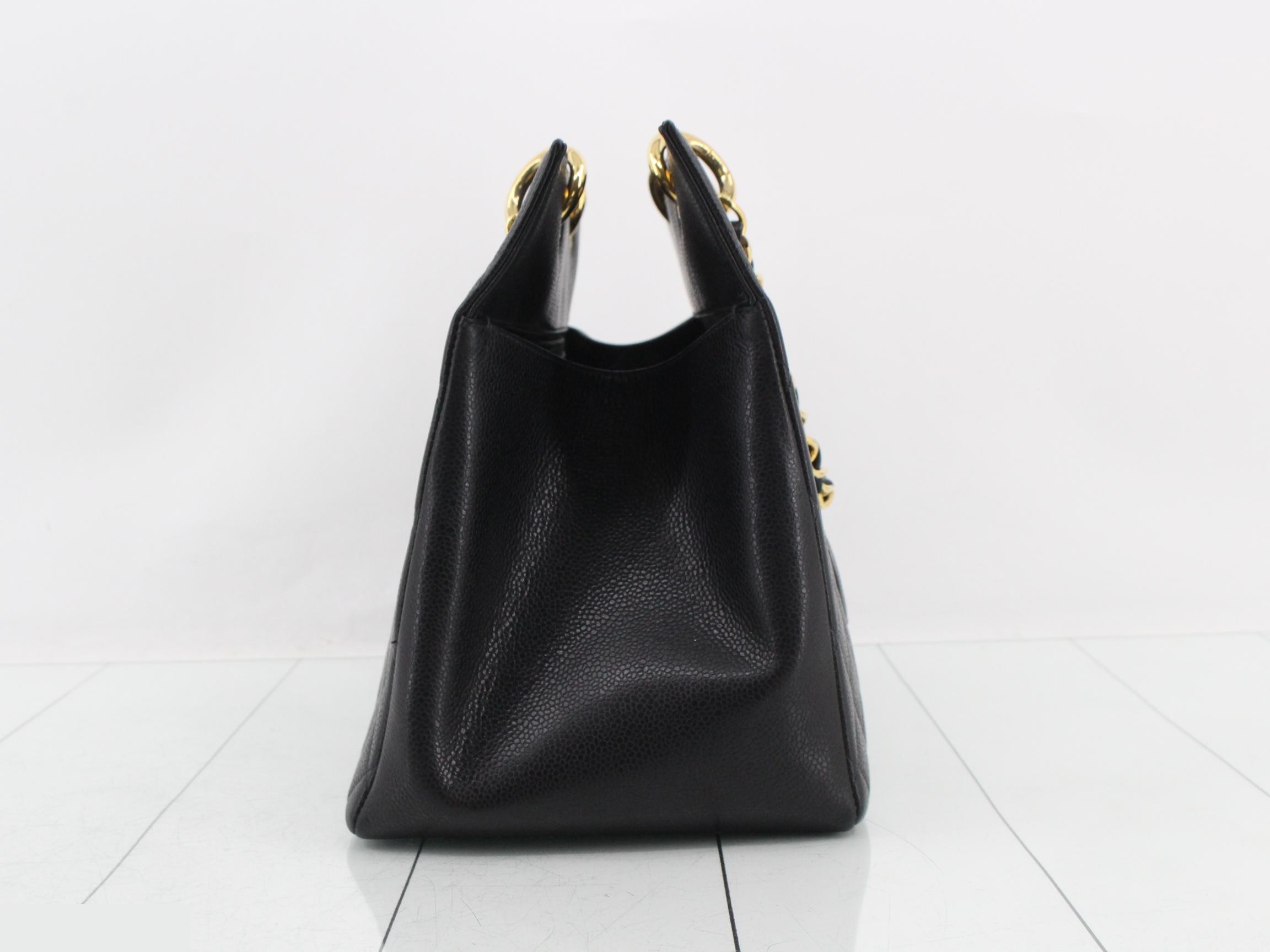 Caviar leather Coco Mark chain shoulder bag, model number 4. — view 4