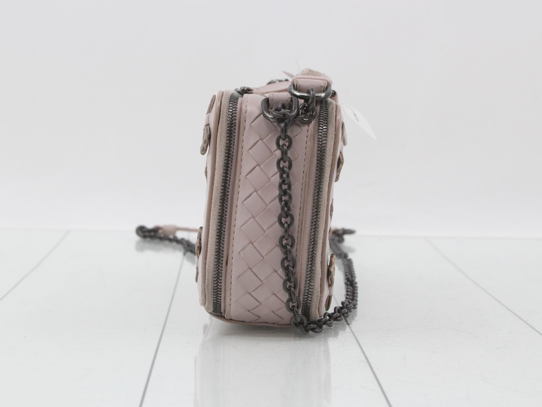 Intrecciato Chain Shoulder Bag, Pink Beige Leather — view 4