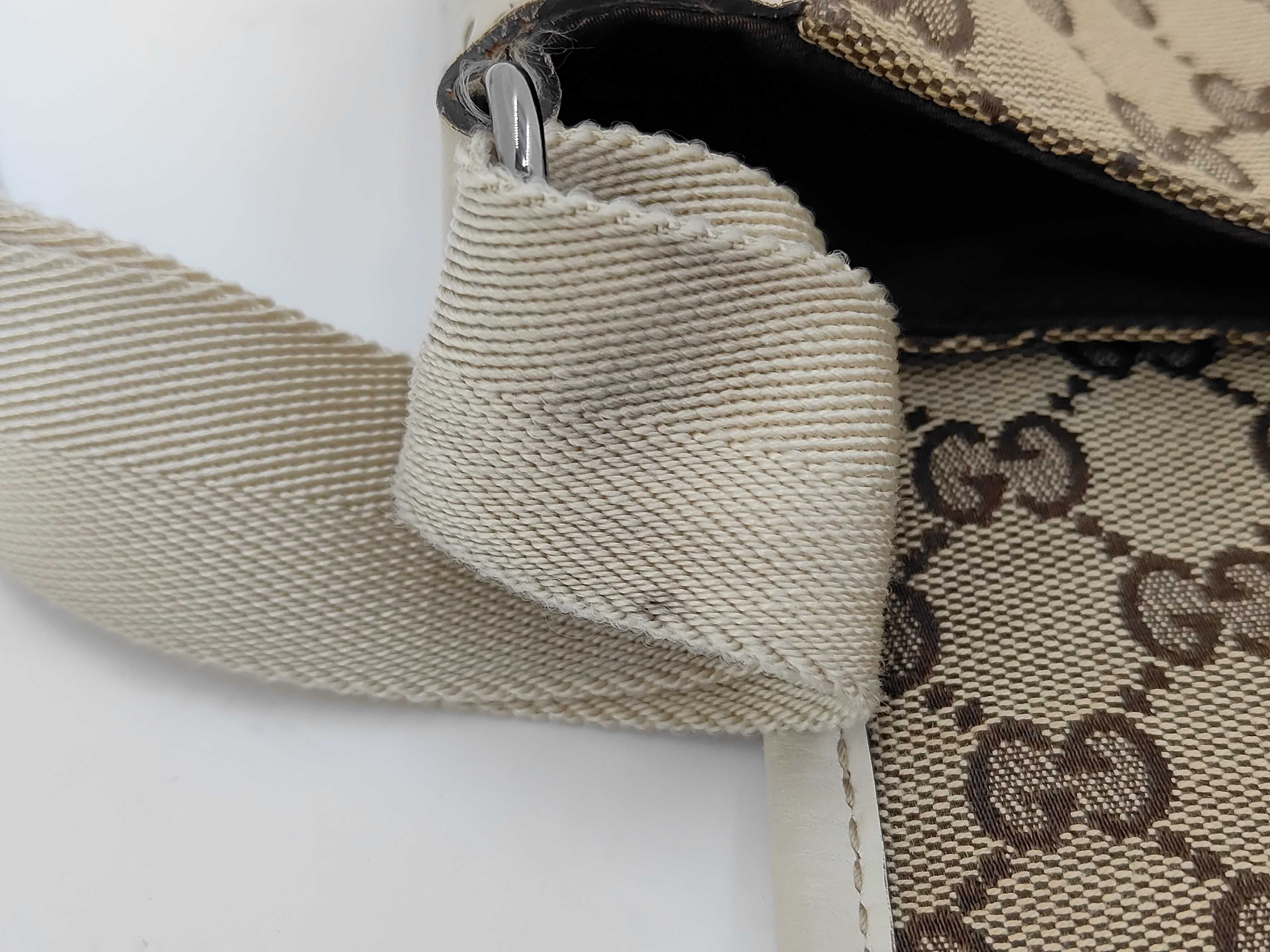 GG Canvas Body Bag Shoulder Bag 145858 Shoulder Bag — view 11