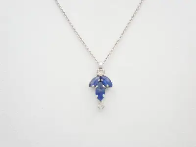Other line: Precious metals, necklaces, pendants, neck circumference approximately 47cm.
