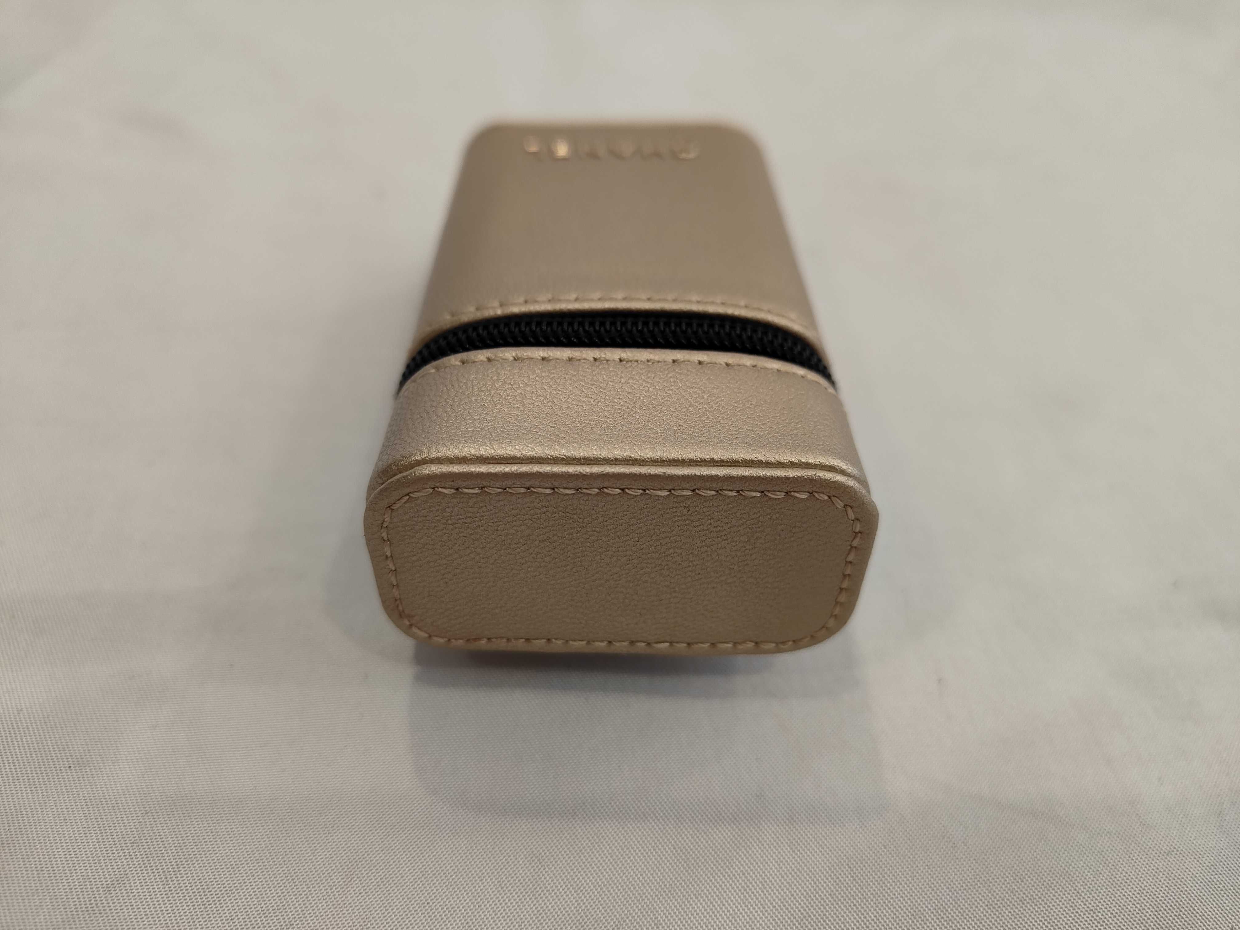 Rouge Allure lipstick with accompanying pouch and other accessories — view 5