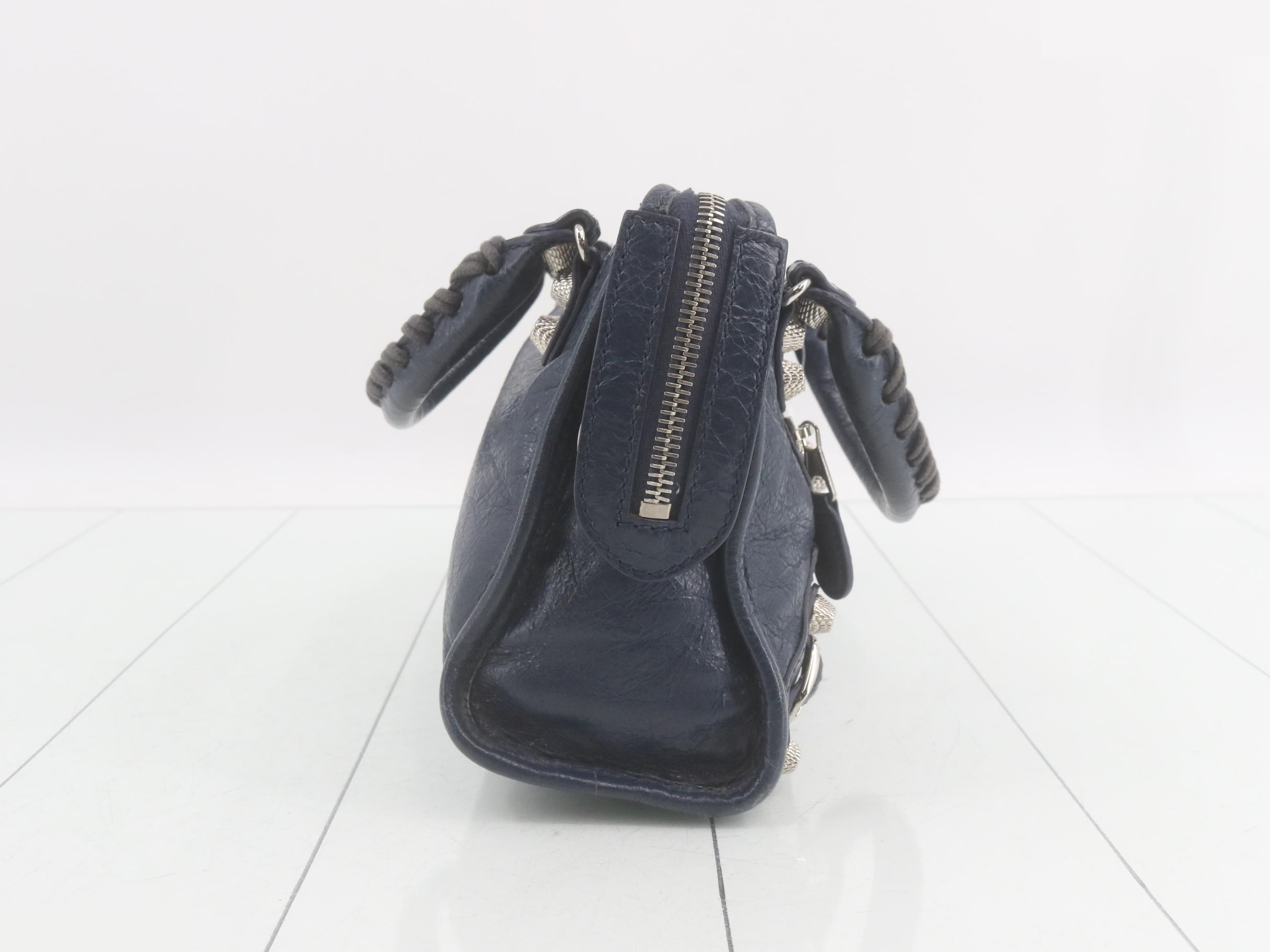 Giant City Shoulder Bag, Leather, Navy — view 4