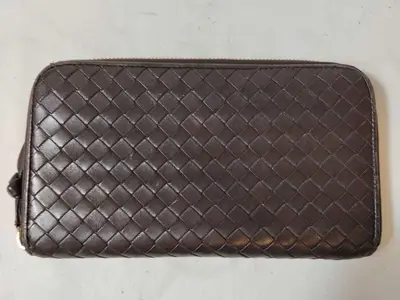 Intrecciato Zippy Long Wallet