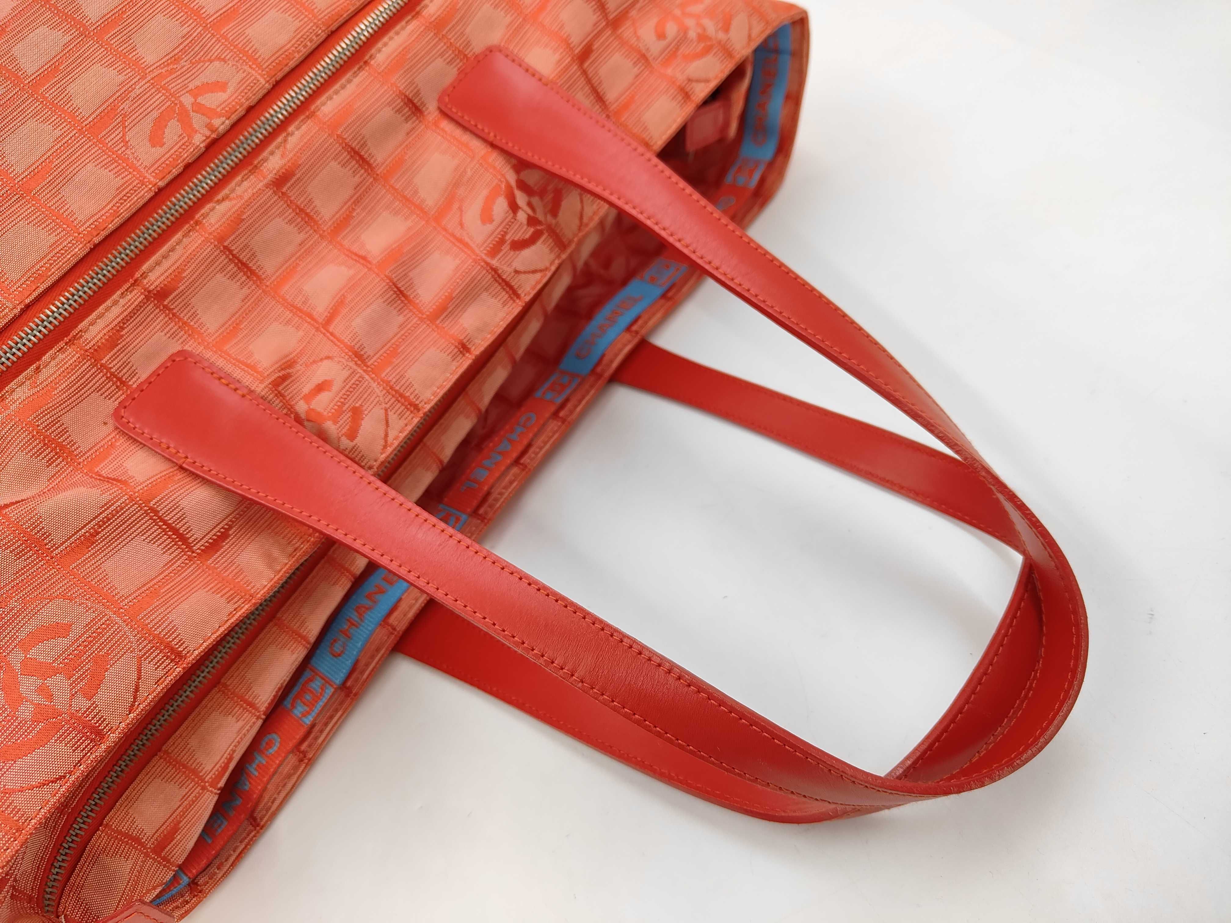 New Travel Line Tote Bag (Red) — view 4