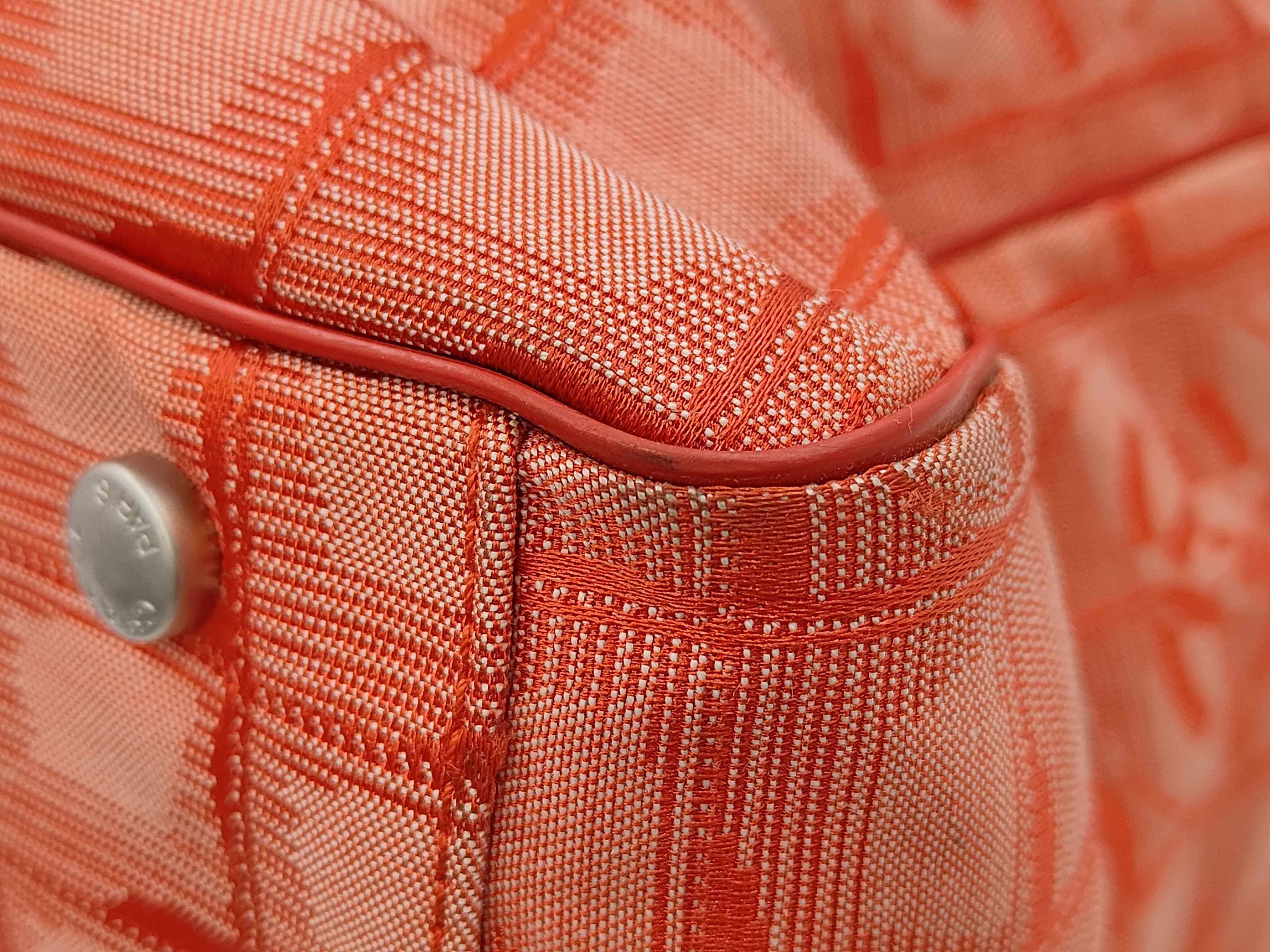 New Travel Line Tote Bag (Red) — view 6