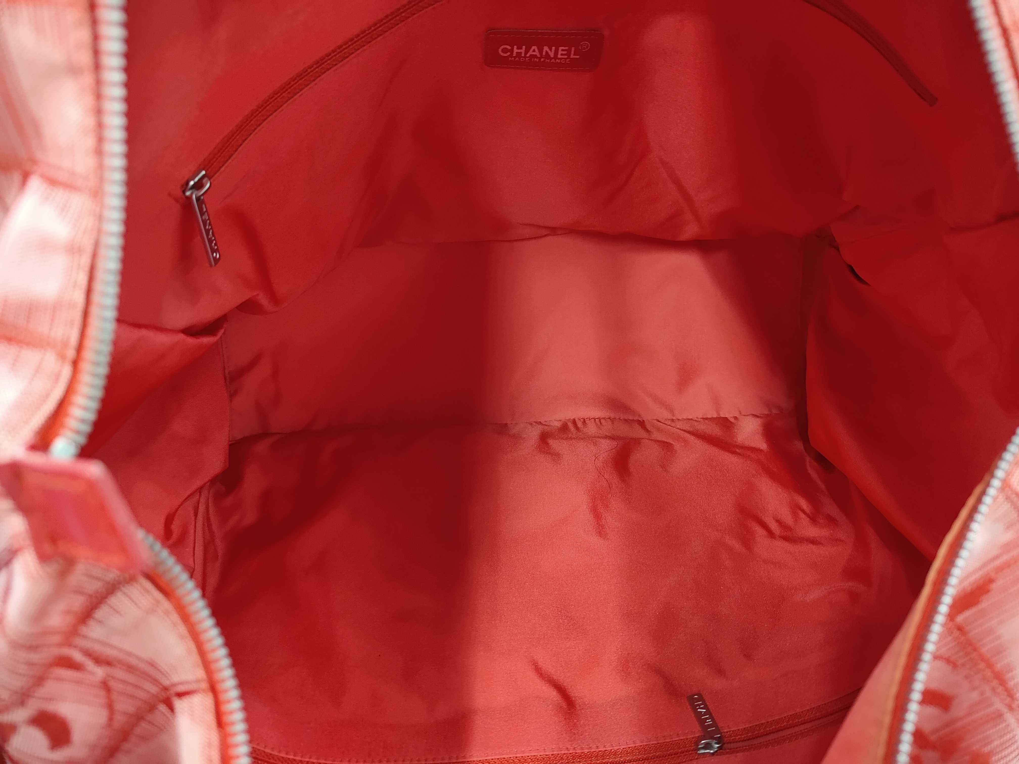 New Travel Line Tote Bag (Red) — view 9