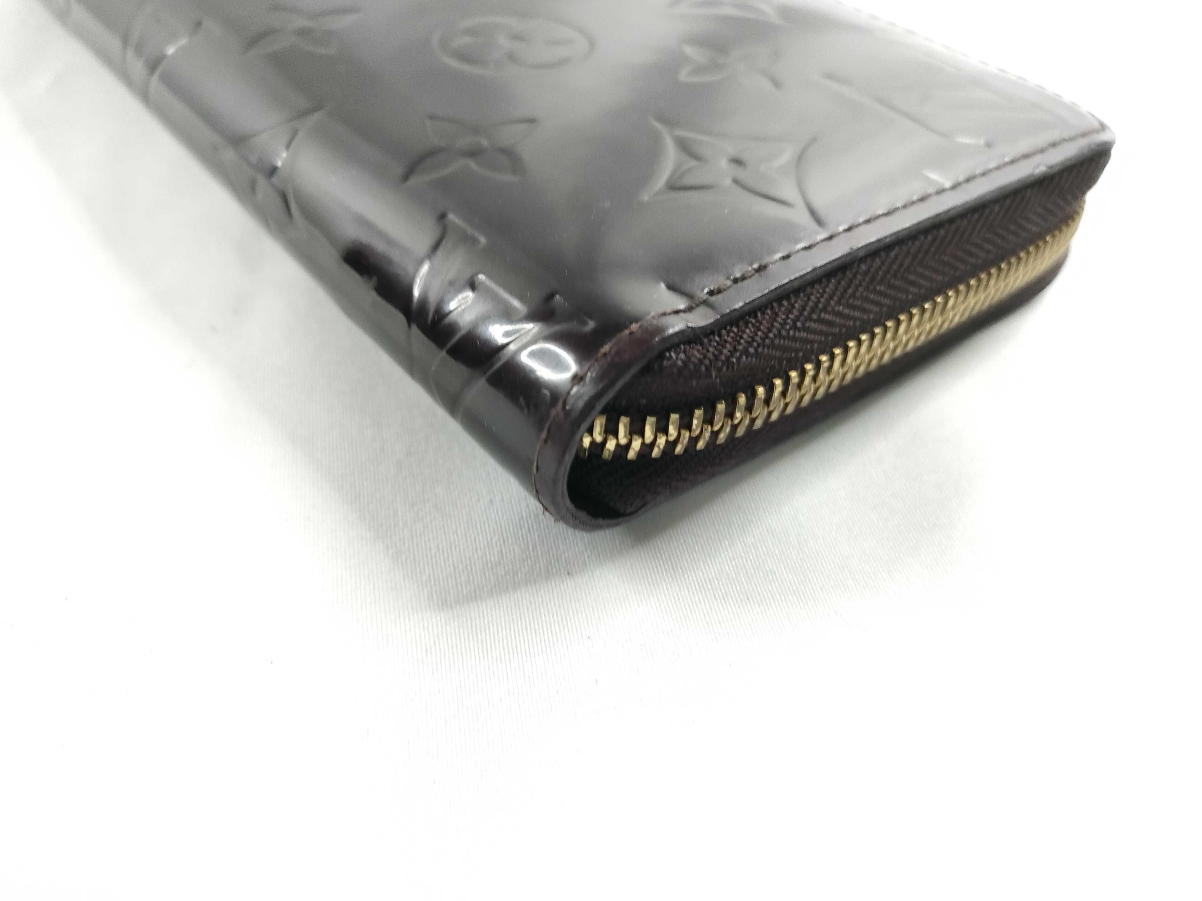 Vernis Louis Vuitton Zippy Wallet Amarante Wallet — view 3