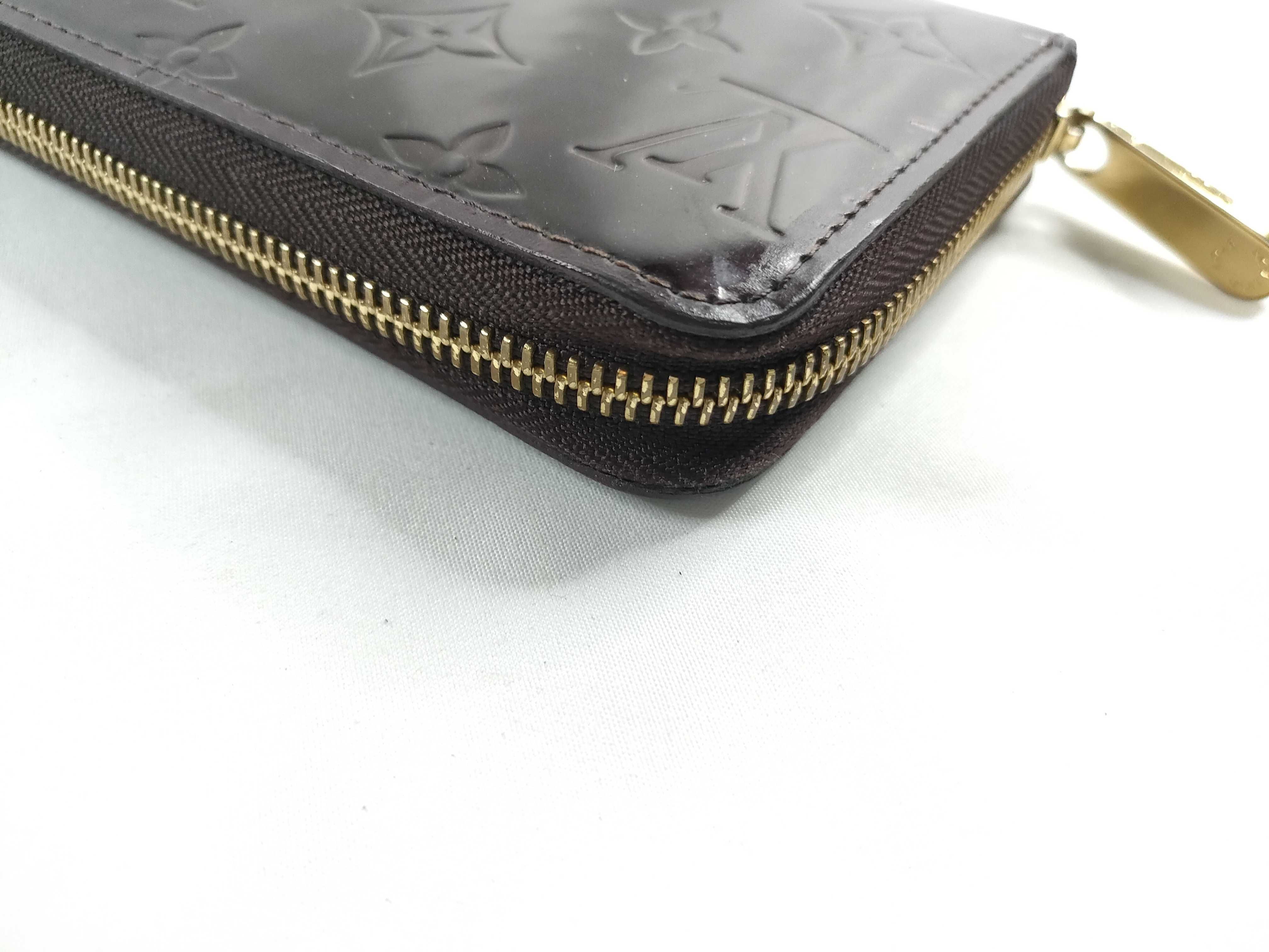 Vernis Louis Vuitton Zippy Wallet Amarante Wallet — view 4