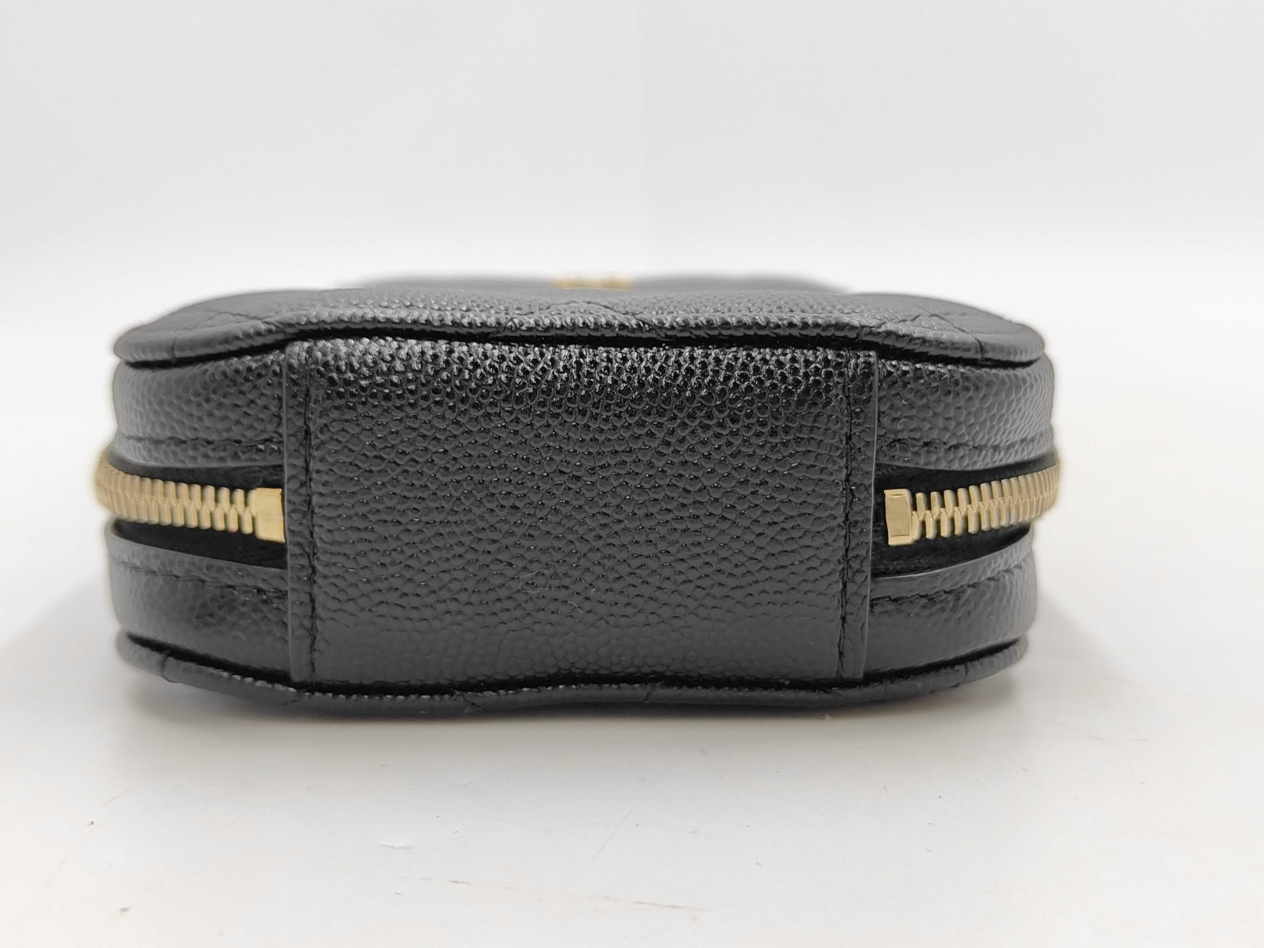 Matelassé Chain Shoulder Pouch, Black Caviar Leather, Gold Hardware, Shoulder Bag — view 6