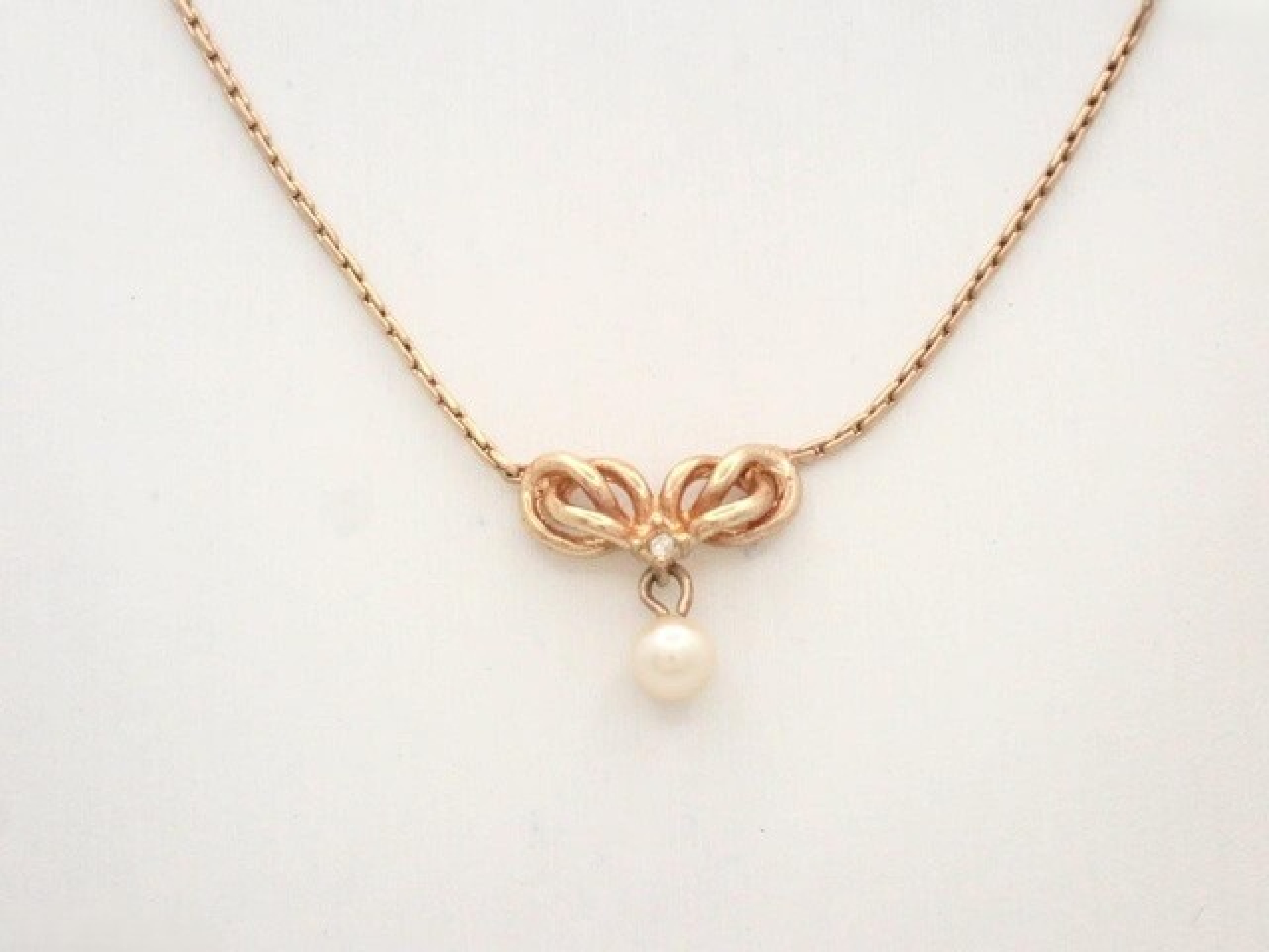 necklace pendant, chain approximately 44cm. — view 2