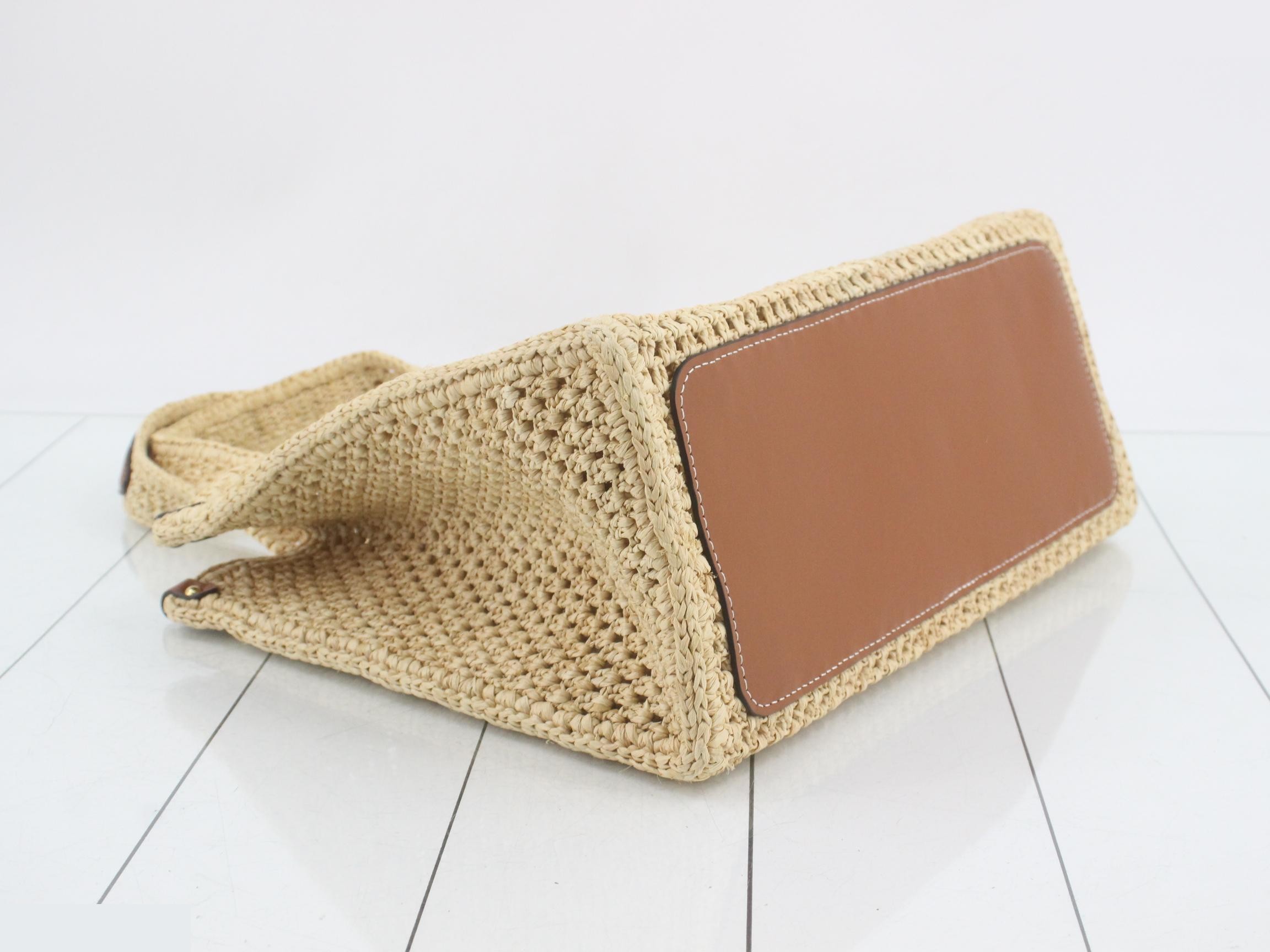 LV by the Pool OnTheGo MM Raffia Tote Bag — view 5