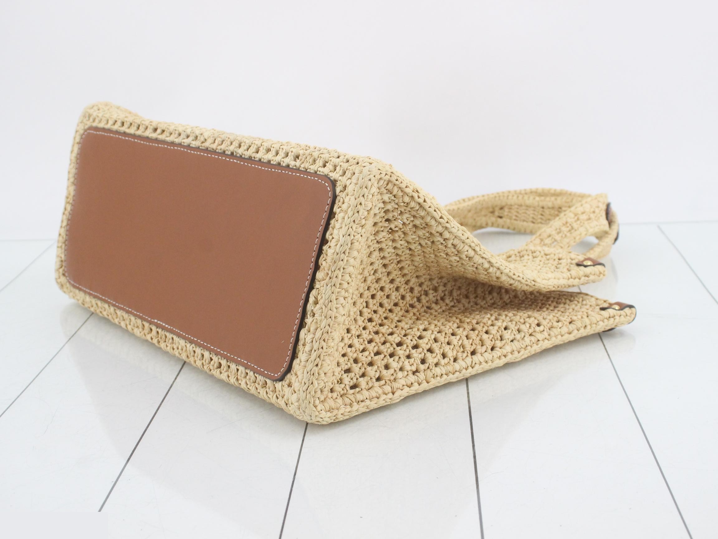 LV by the Pool OnTheGo MM Raffia Tote Bag — view 6