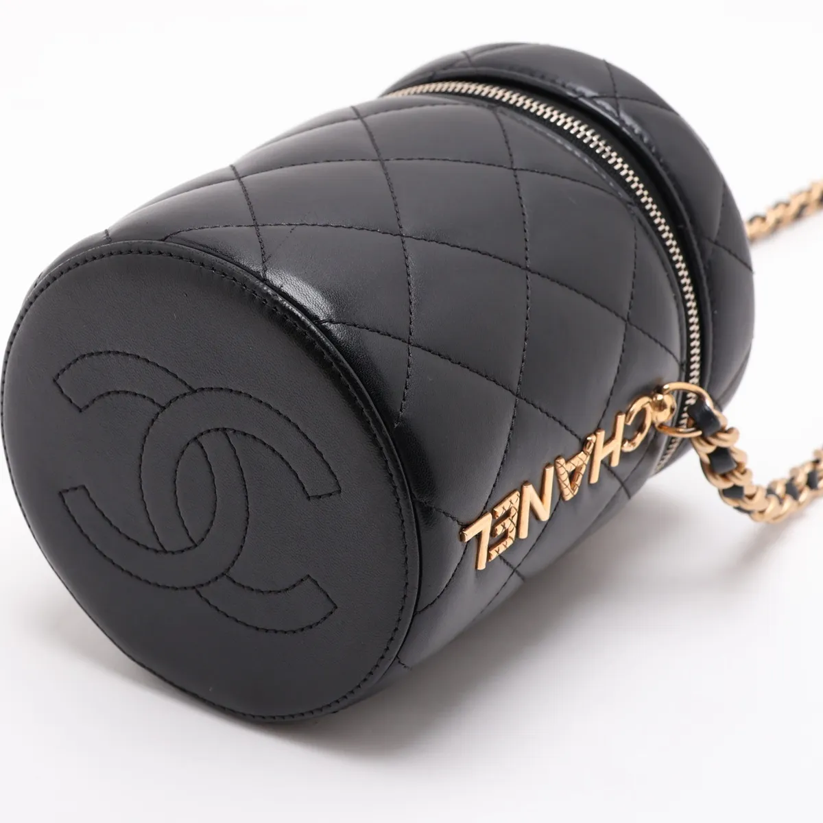 Matelassé Lambskin Chain Shoulder Bag, Black with Gold Hardware, P6EHEPL2, Random Plate — view 3