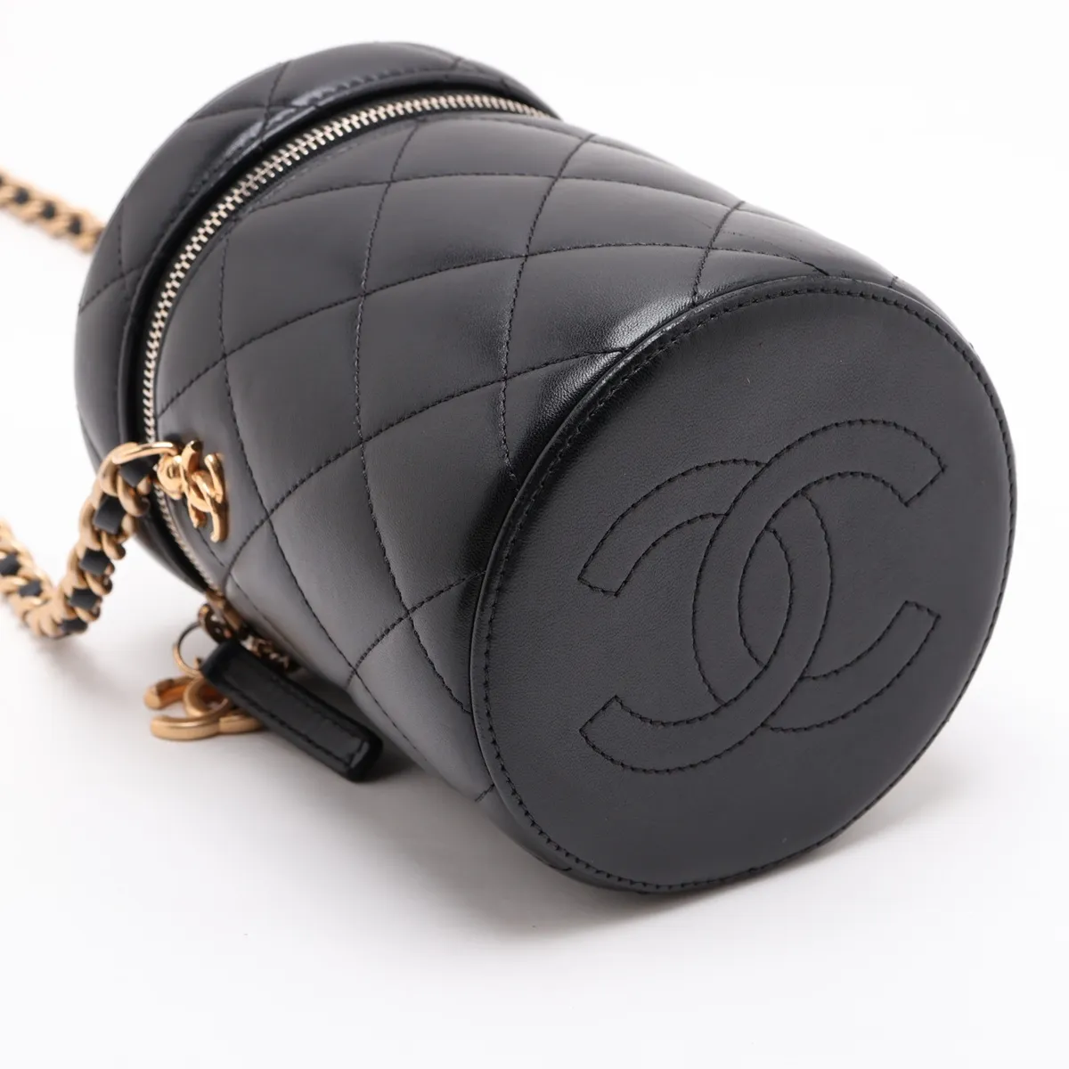 Matelassé Lambskin Chain Shoulder Bag, Black with Gold Hardware, P6EHEPL2, Random Plate — view 4