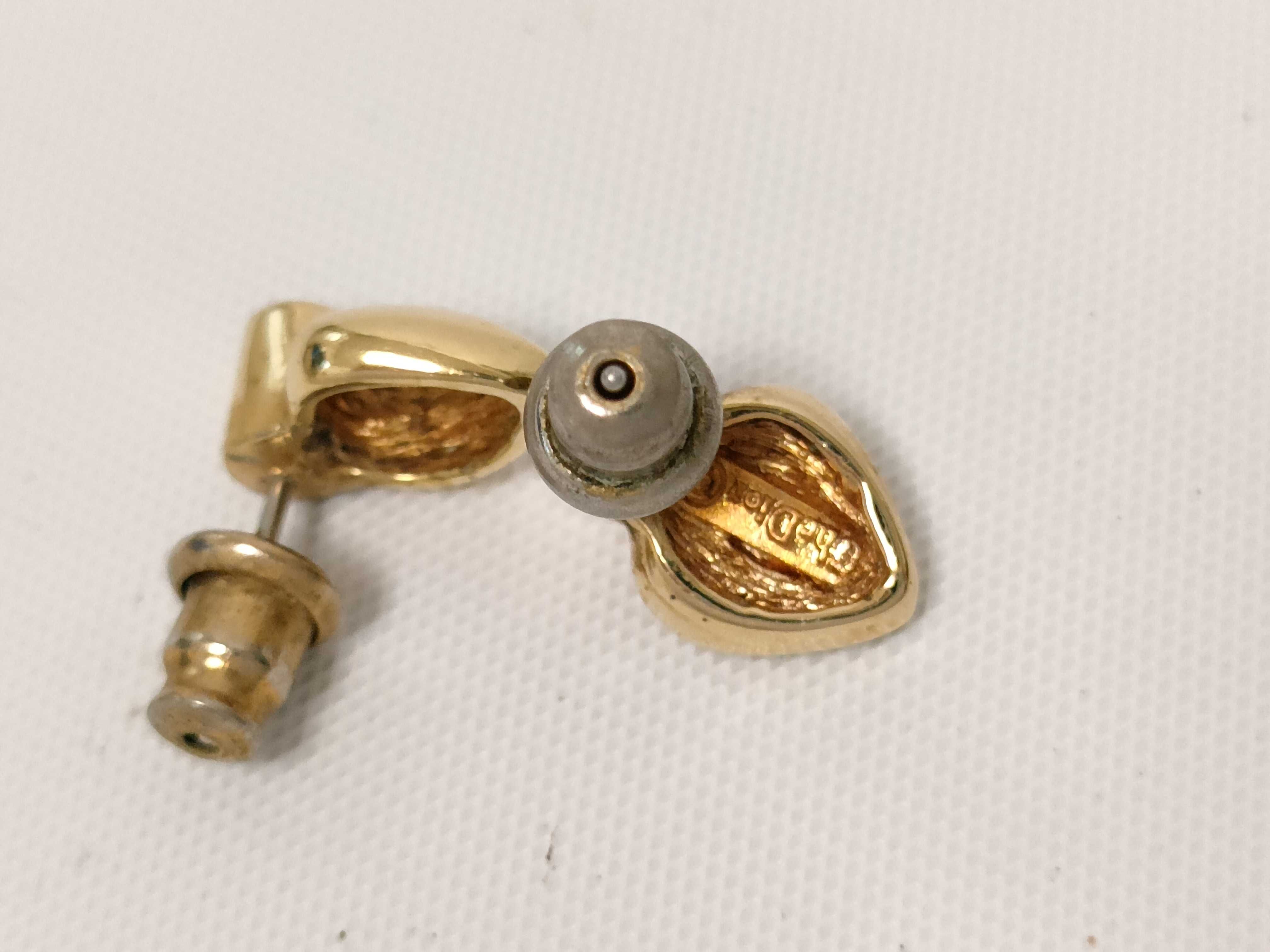 Christian Earrings, Heart Motif, Gold Earrings — view 6