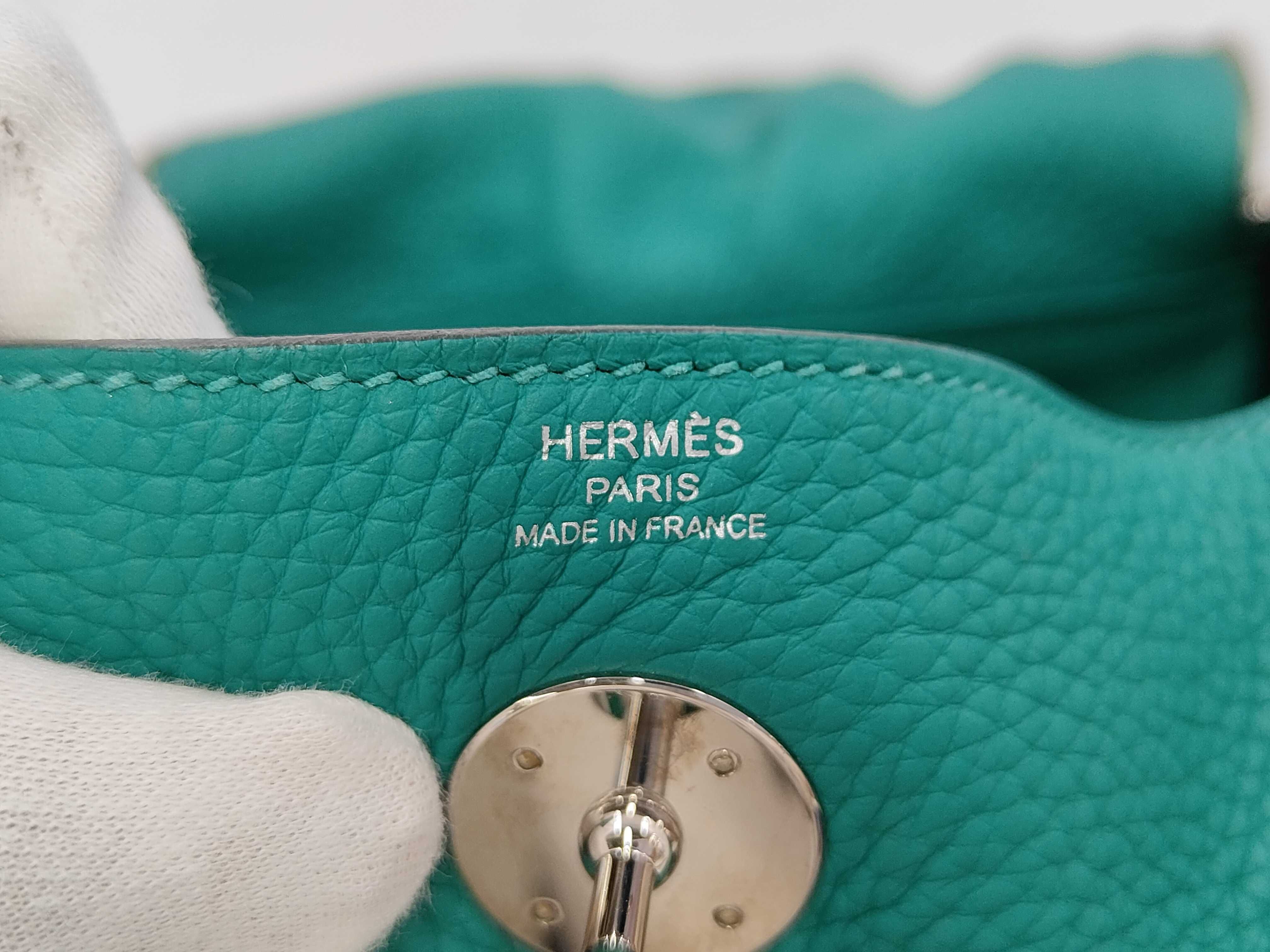 Lindy 26 handbag, Vert Vertigo, silver hardware, Taurillon Clemence leather, D stamp. — view 13