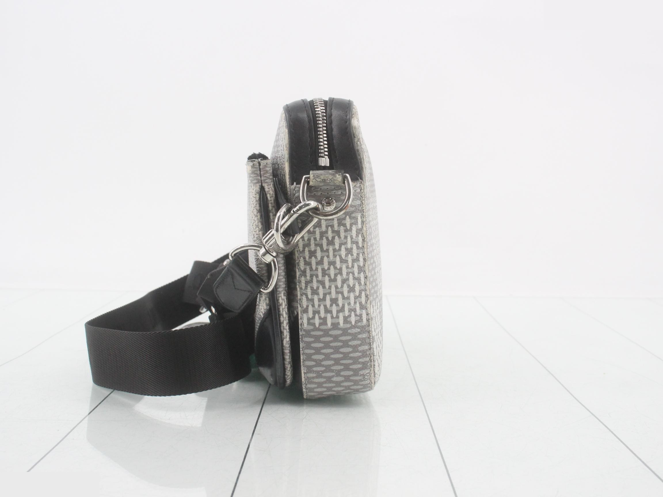 Damier Graphite 3D Trio Messenger Shoulder Bag — view 3