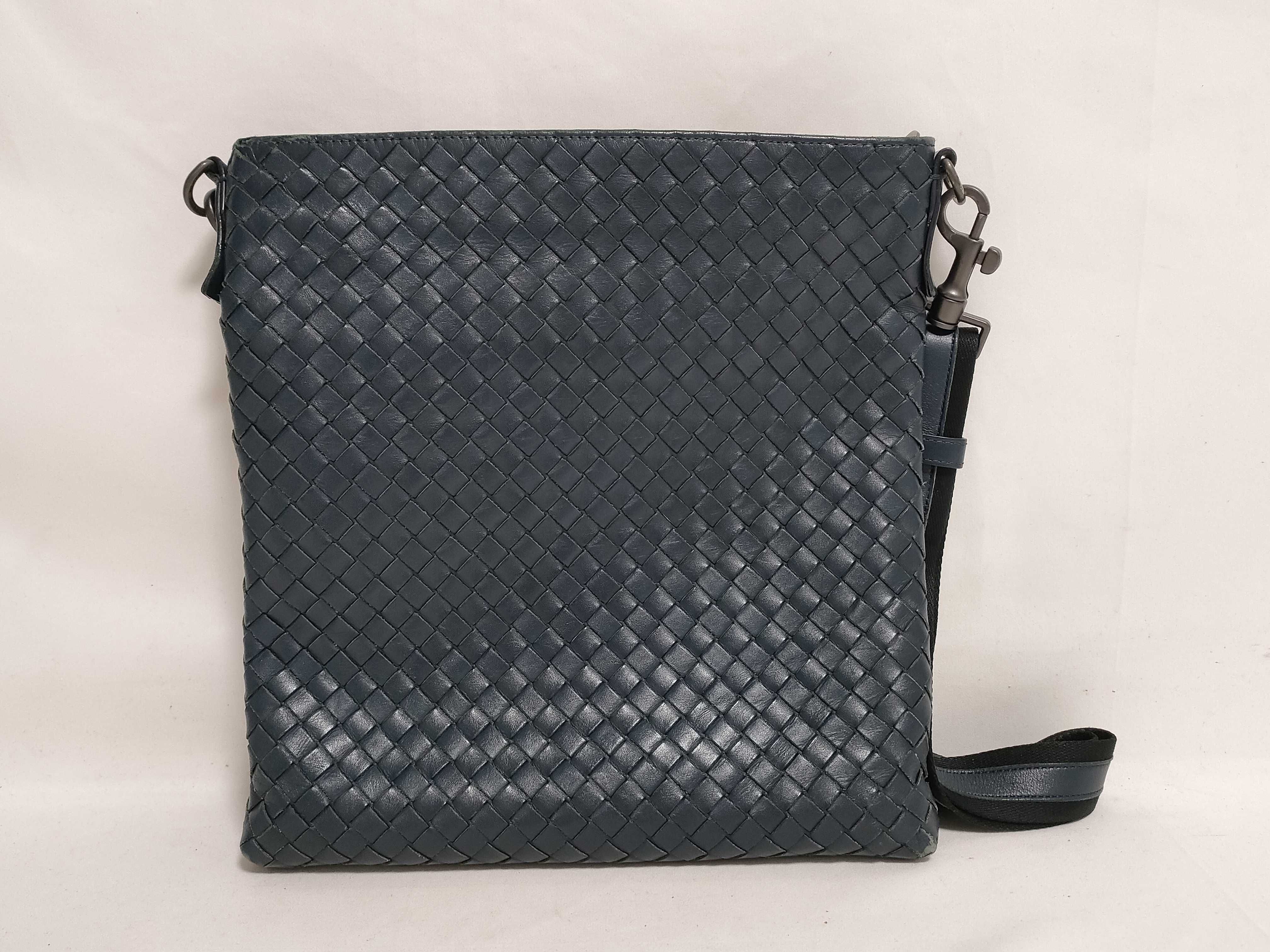 Intrecciato Shoulder Bag