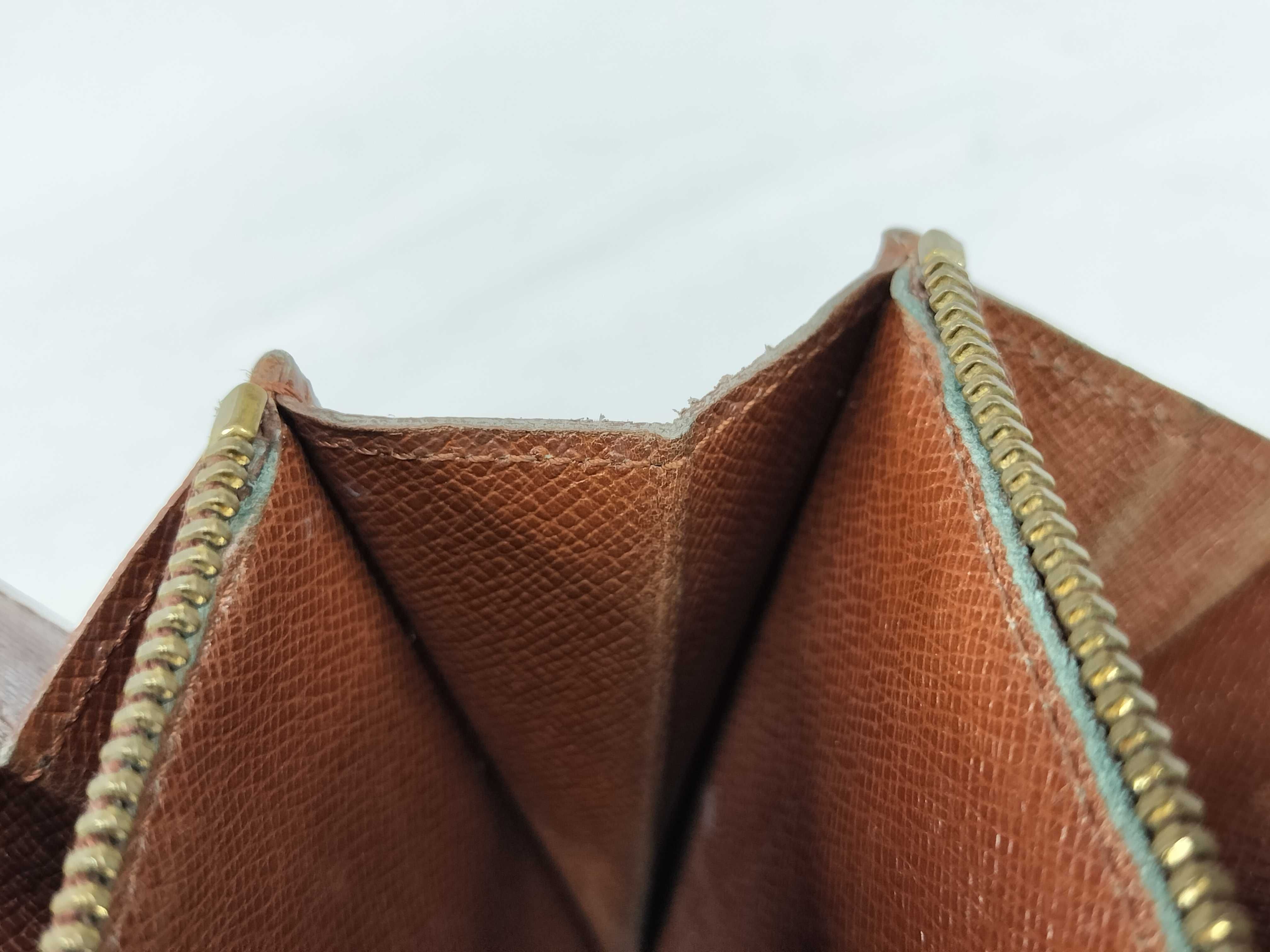 Monogram LV Wallet Portefeuille Sarah Brown Wallet — view 8