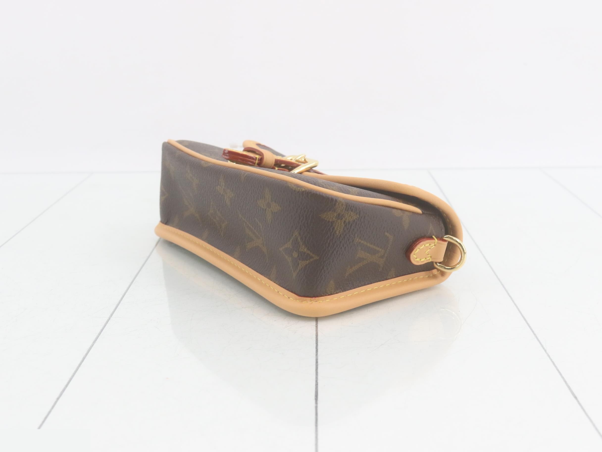 Nanodiane Monogram RFID detected — view 6