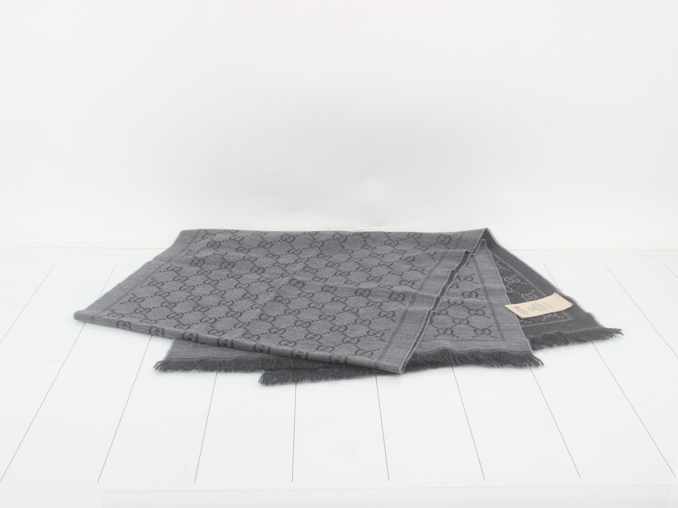 New tag GG scarf Gucci — view 3