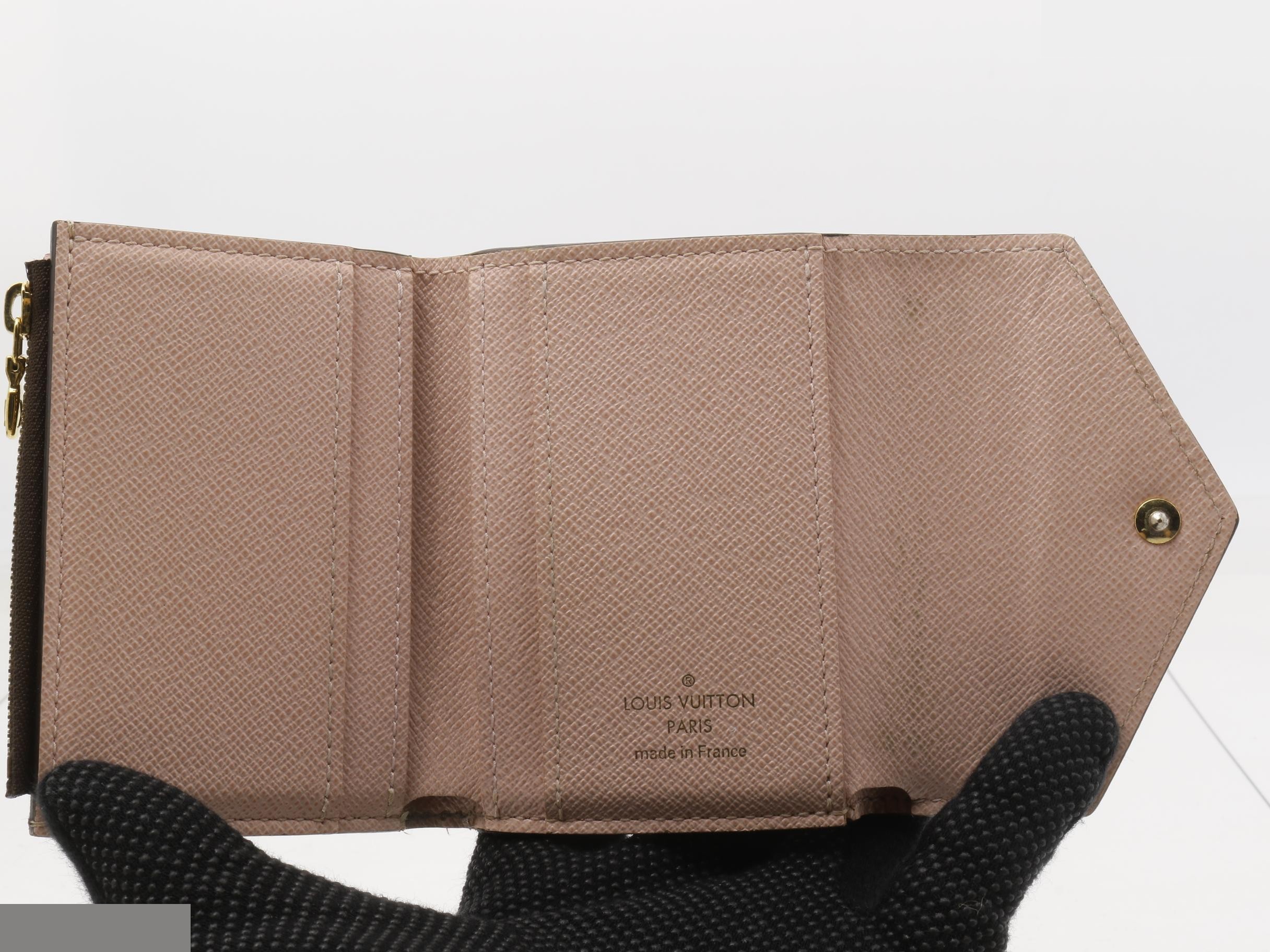 Portefeuille Zoé Rose Ballerine Tri-fold Wallet — view 4